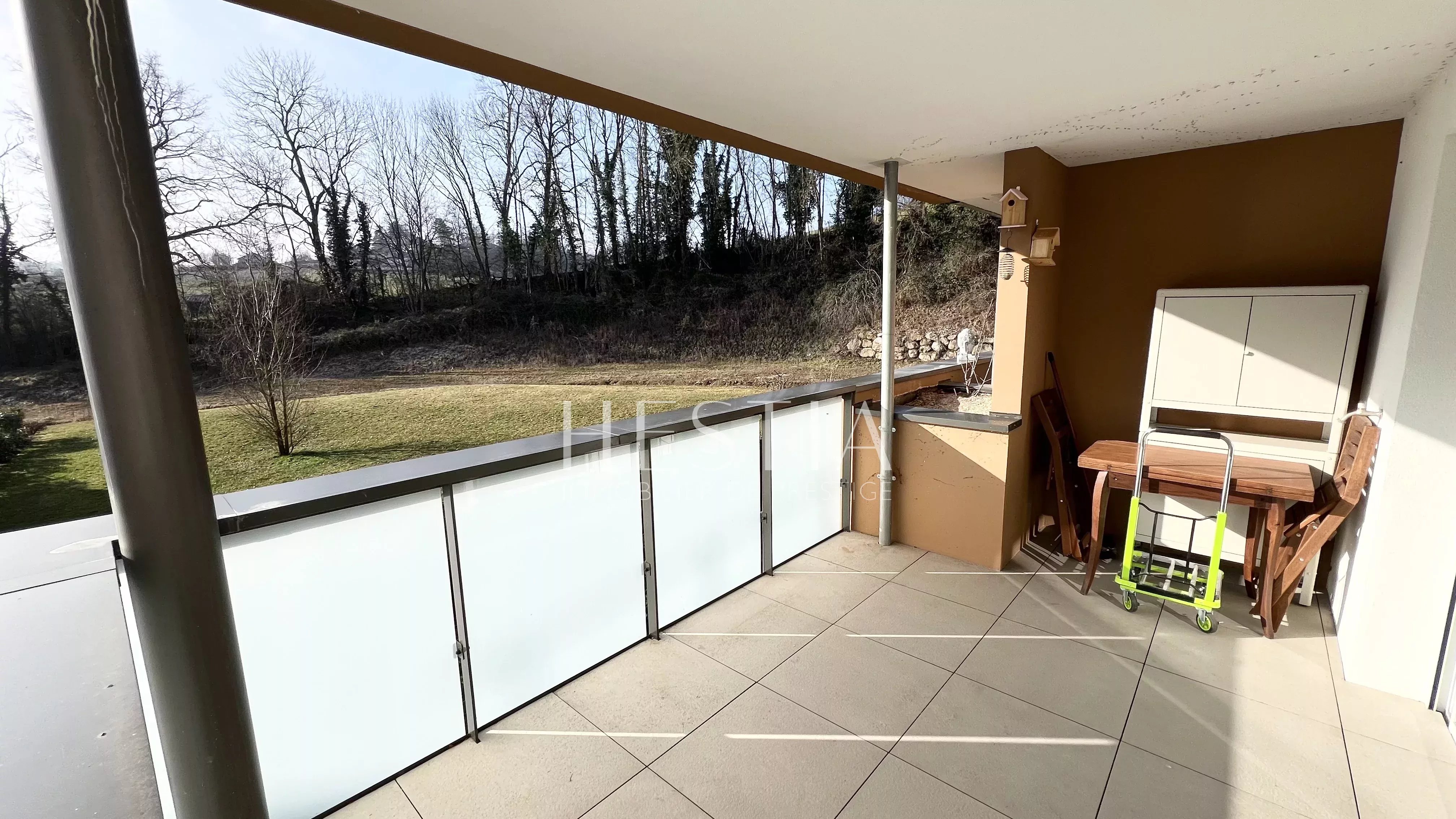 Seynod / Sacconges T2 45m² avec terrasse, cave et garage