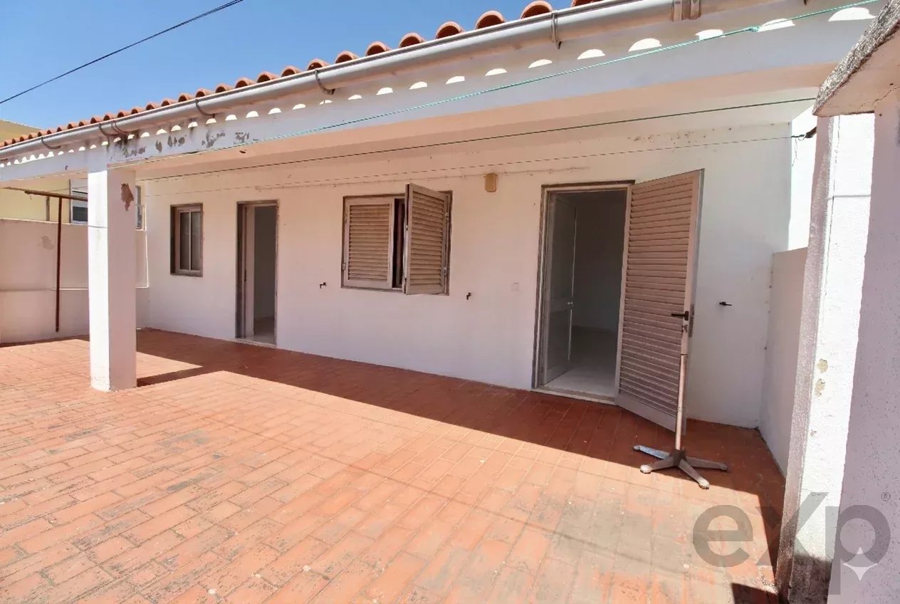 3 bedroom duplex a few meters from Fuzeta beach 8700-898 image 2