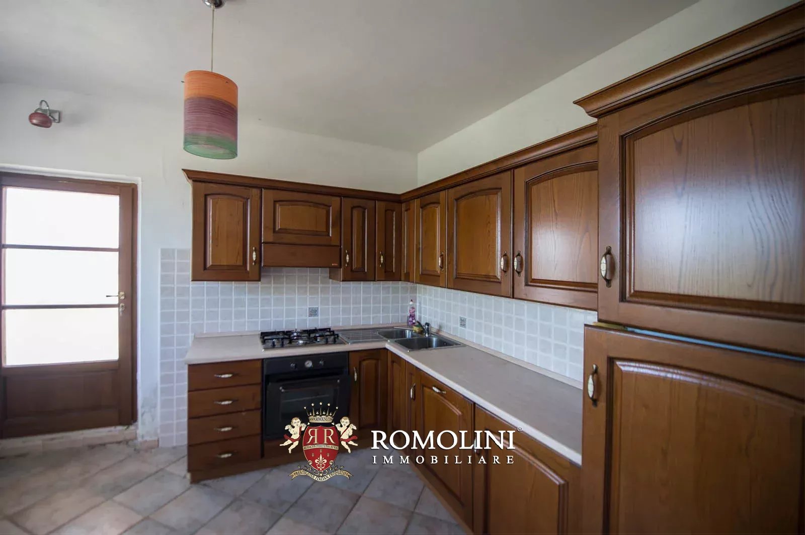 3 Bedroom Vineyard's Image 11