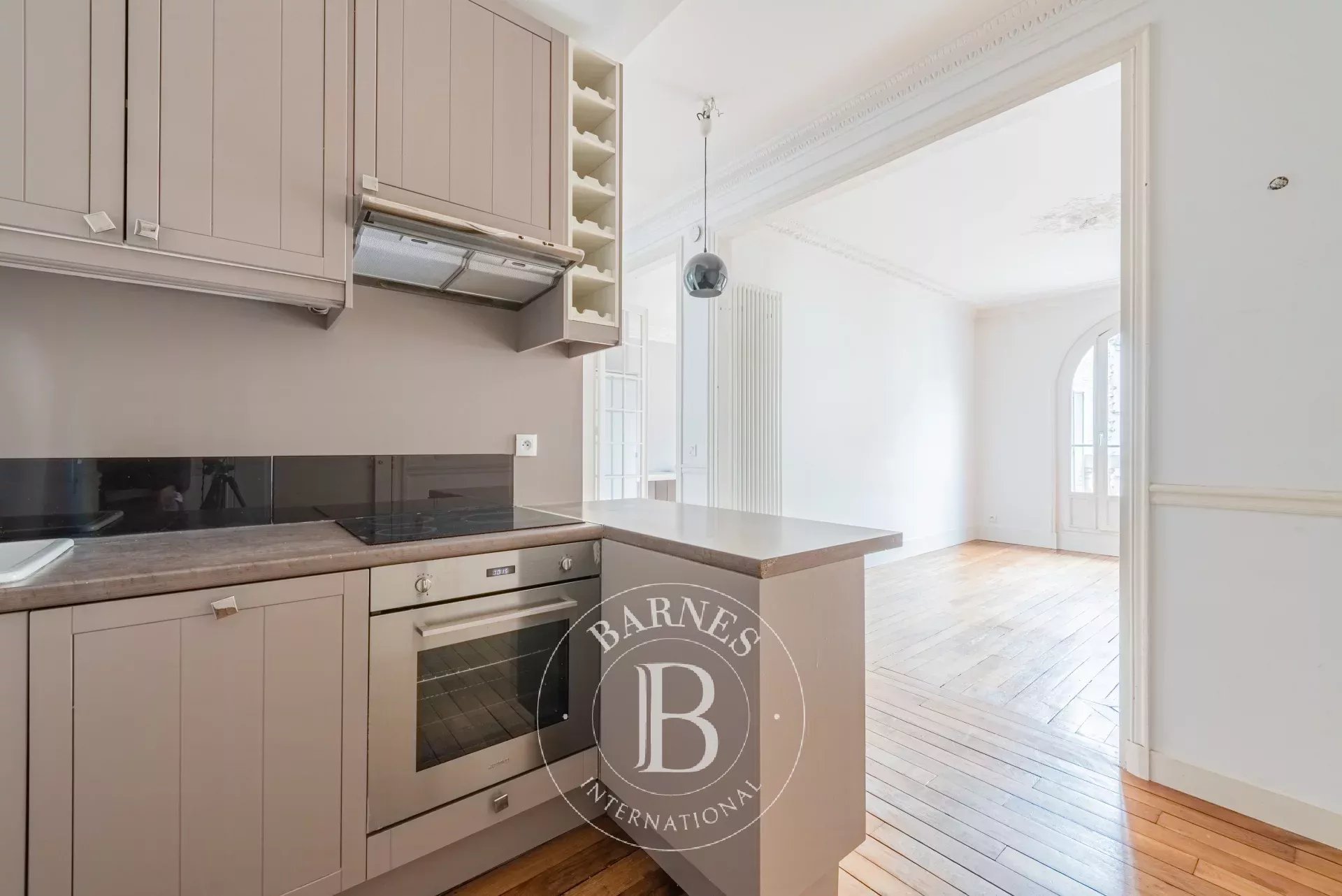 Daire Paris 18ème - picture 13