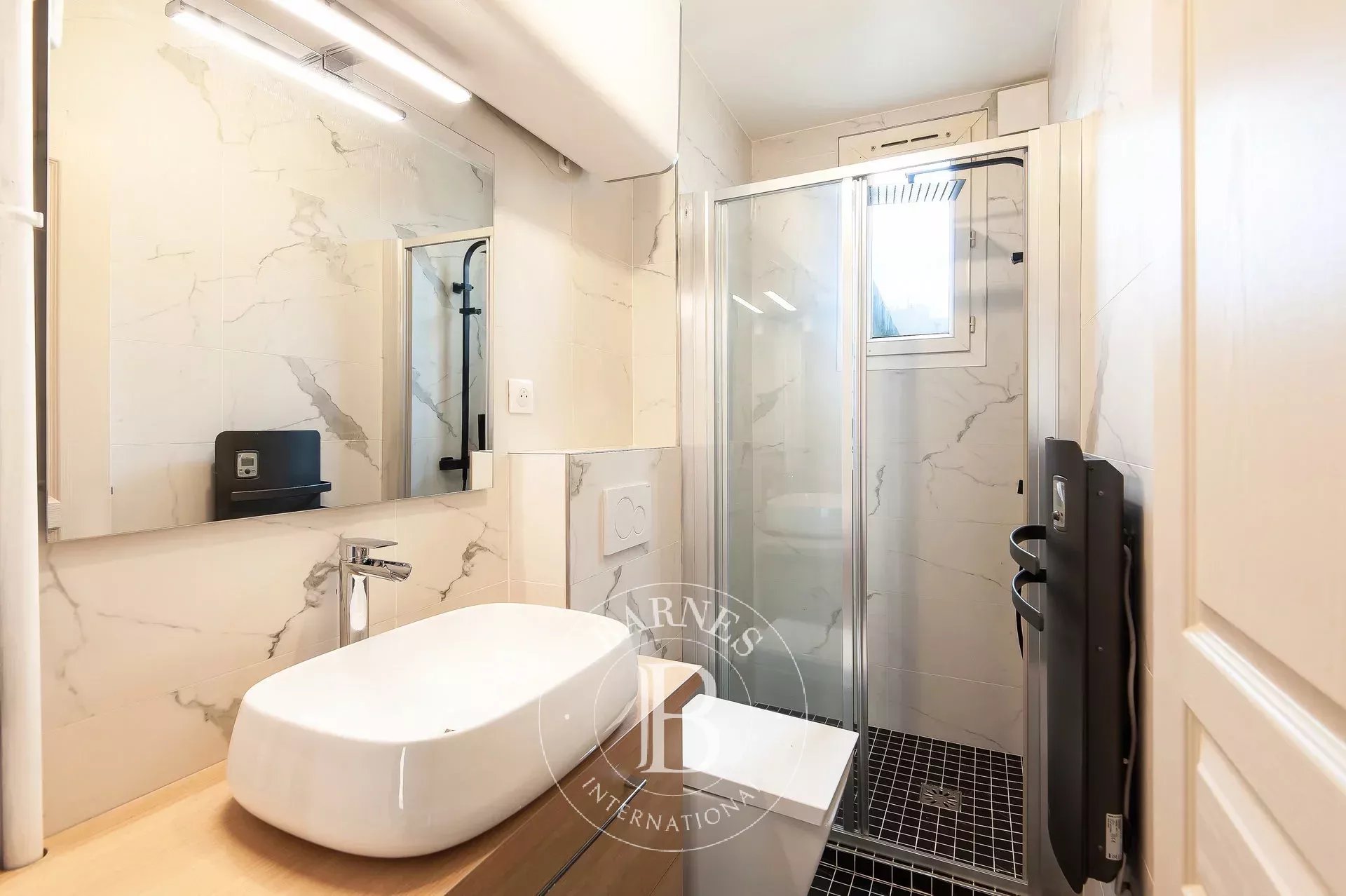 Daire Paris 18ème - picture 6