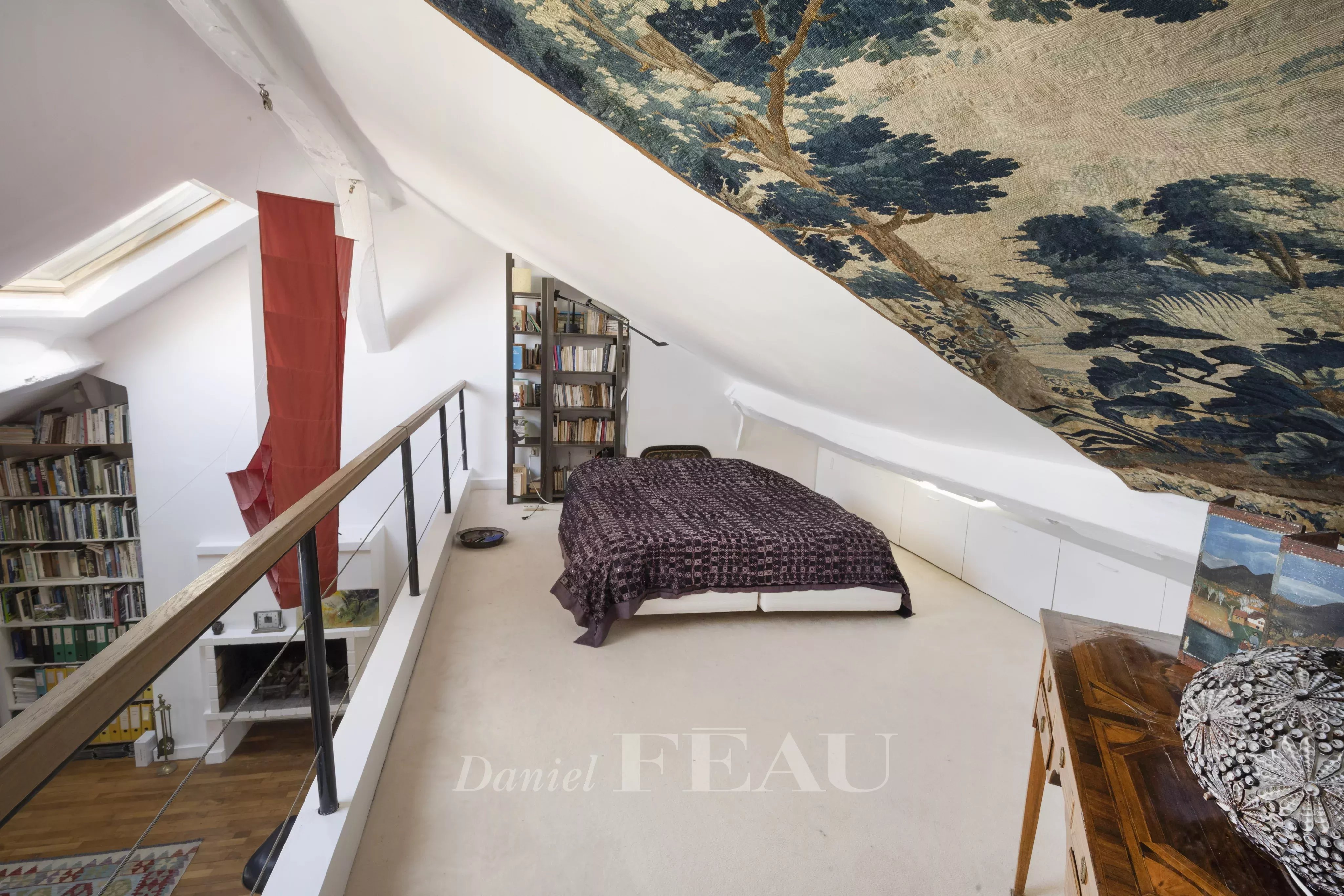 Sale Apartment Paris 4th