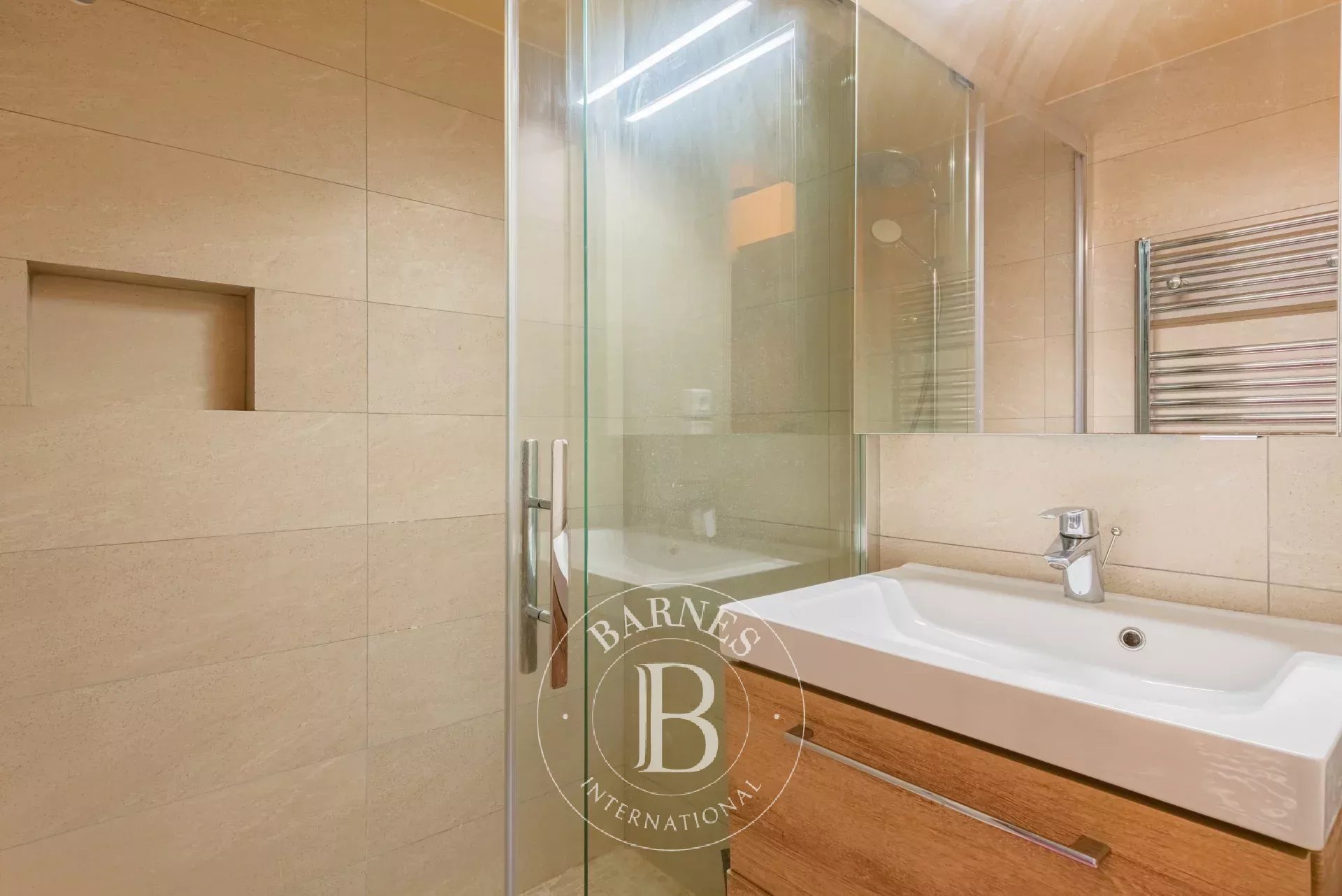 Daire Paris 3ème - picture 17