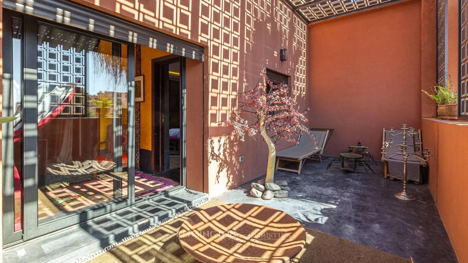 6 Bedroom Villa/Townhouse's Image 22