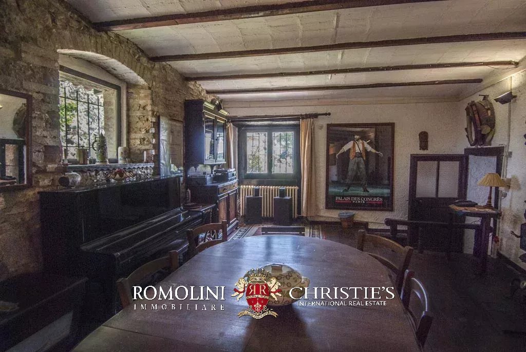 4 Bedroom Villa/Townhouse's Image 34