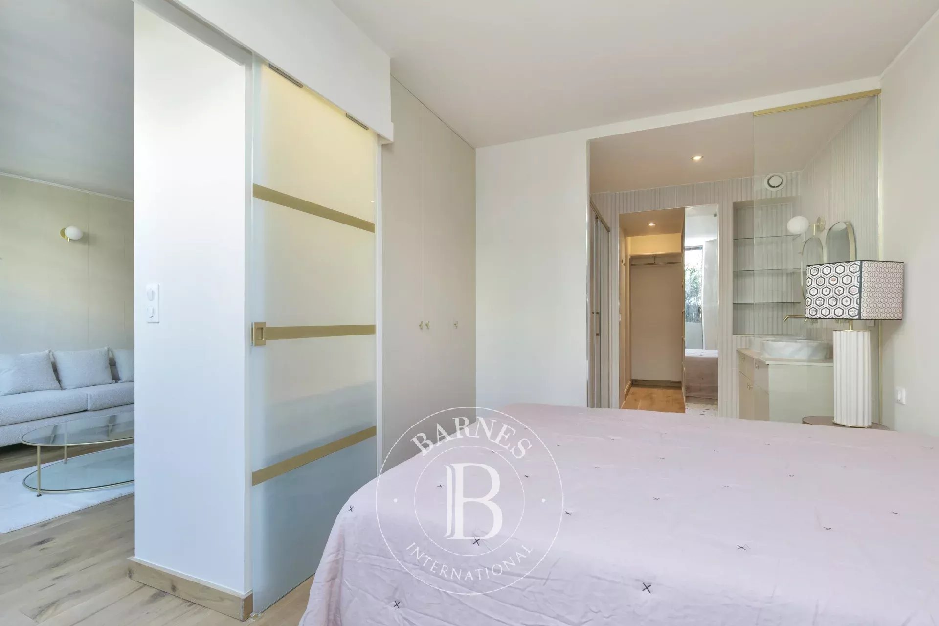 Daire Paris 8ème - picture 6