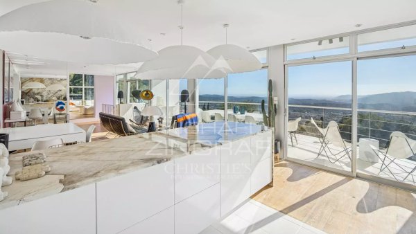 Contemporary villa with panoramic sea view — photo 5