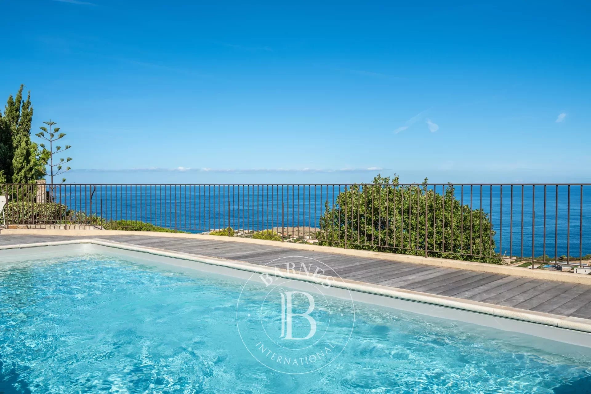 Exclusive, Corbara, 5-bedroom villa, swimming pool, panoramic sea view, beach on foot