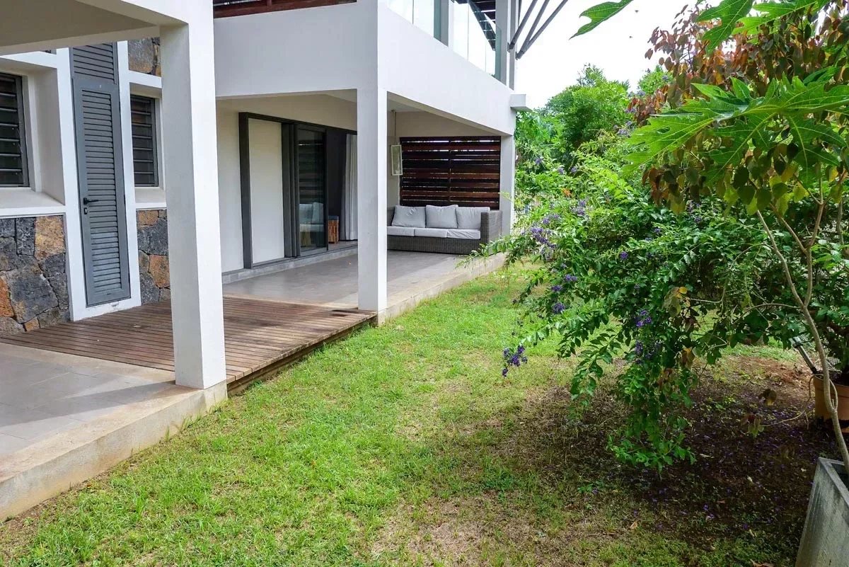 Tamarin - Modern 3 bedroom garden apartment - photo 5