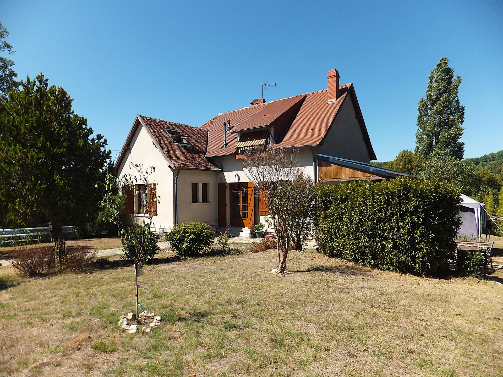Appartement 6 pièces 193 m² · à Thenay · 193 m² · 225 000 €