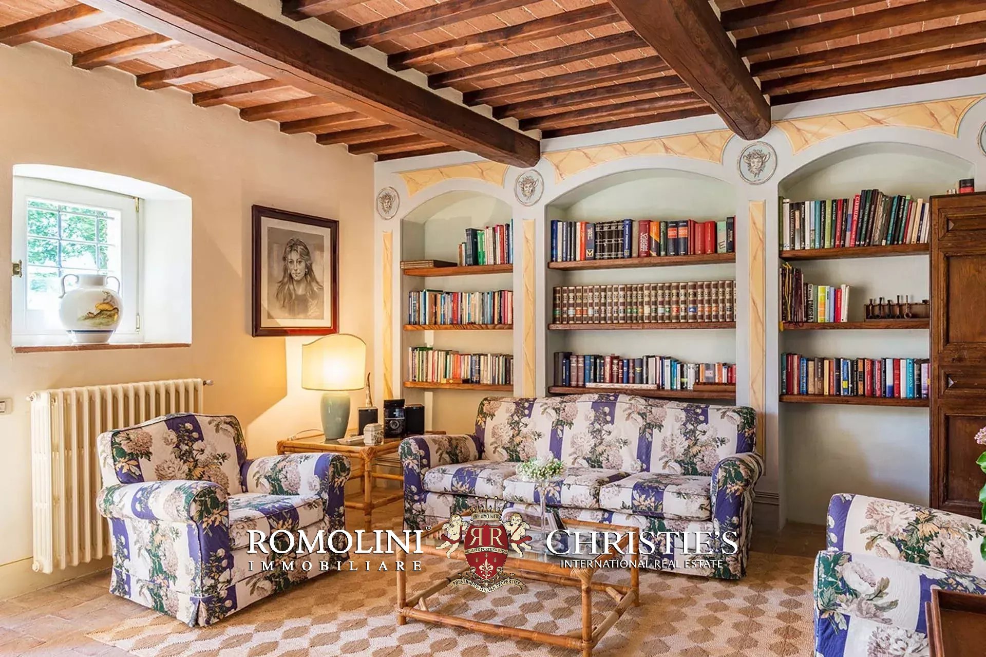 6 Bedroom Villa/Townhouse's Image 26