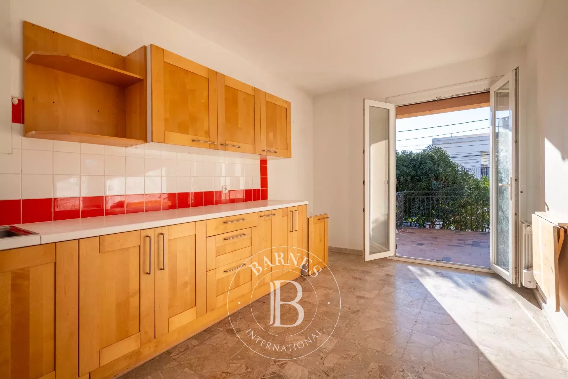 Ev Marseille 8ème - picture 7