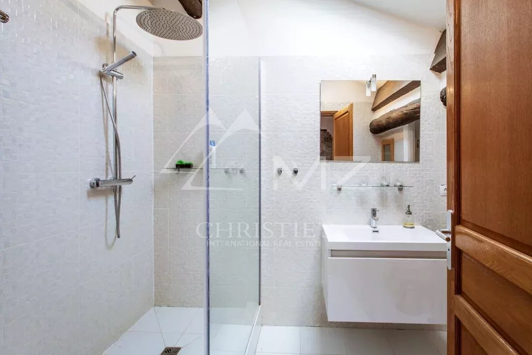 2 Bedroom Apartment/Flat's Image 3