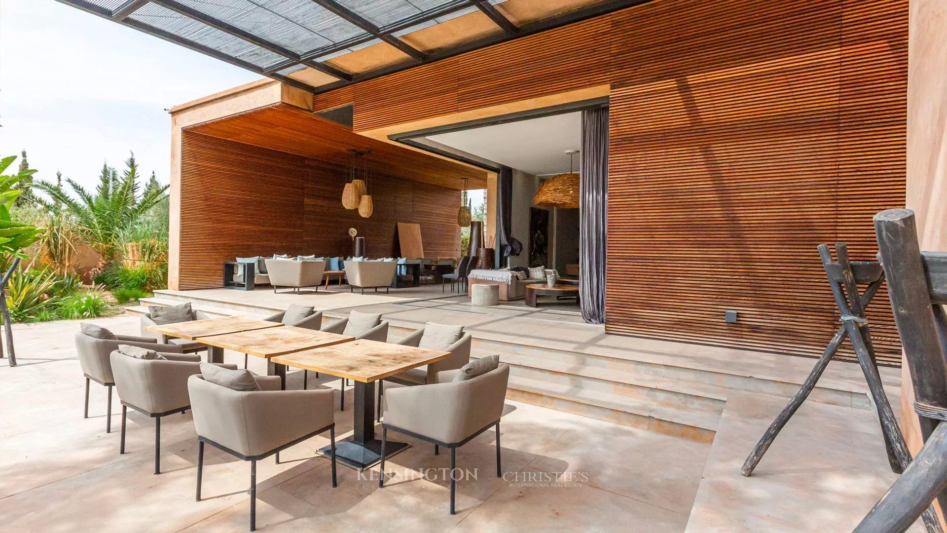 6 Bedroom Villa/Townhouse's Image 5