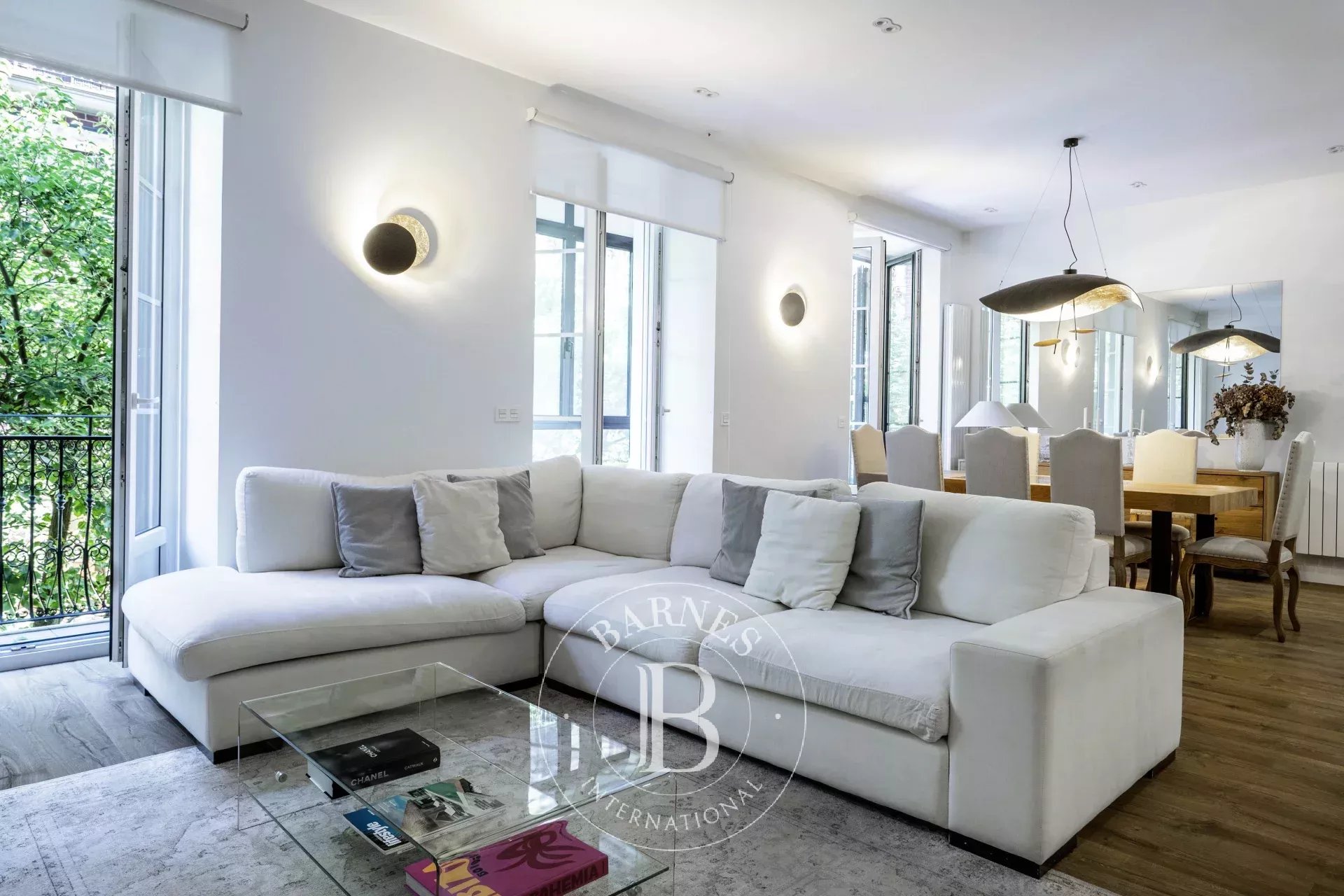 SAN SEBASTIÁN - Amplio apartamento en el centro de la ciudad