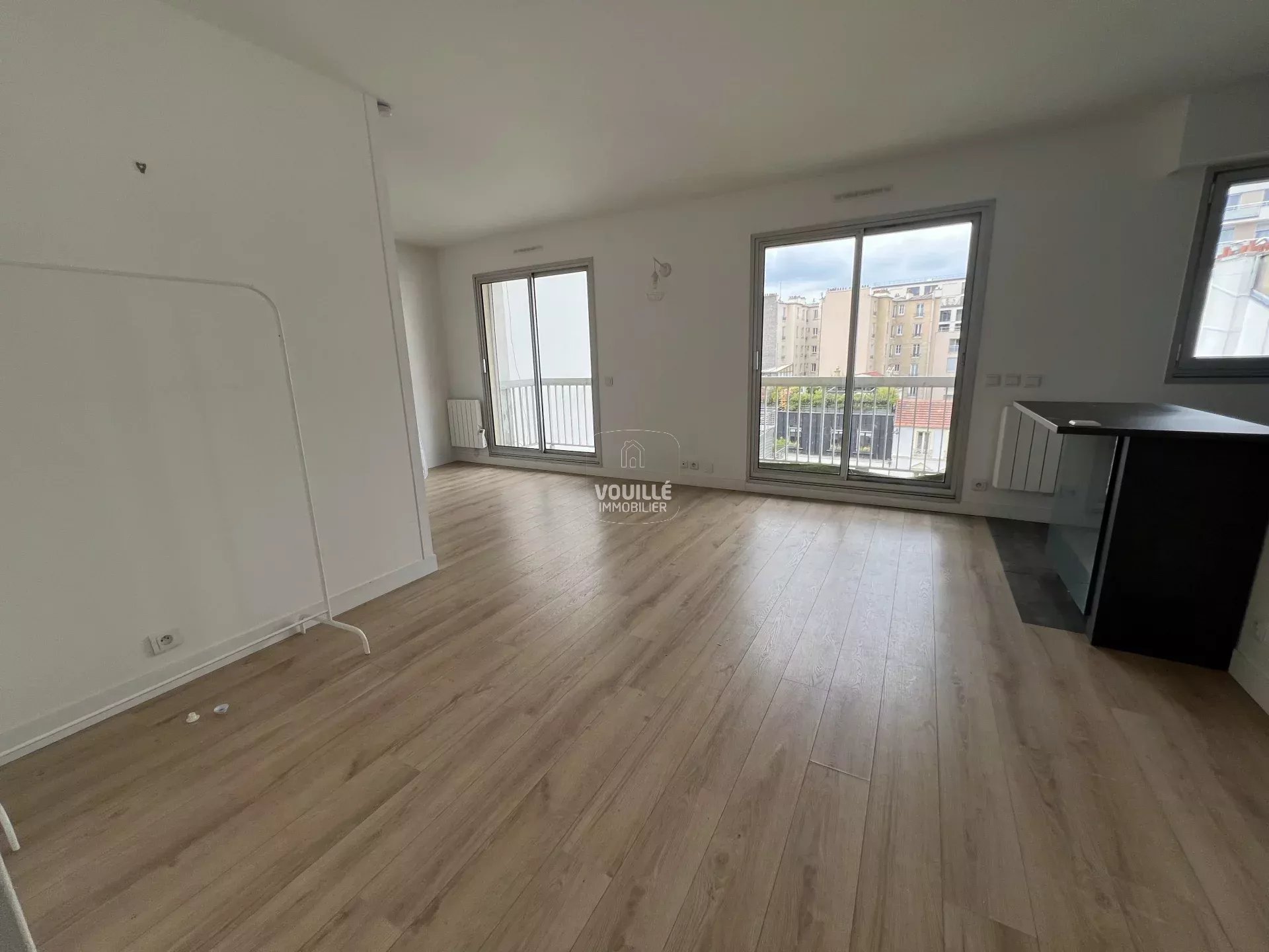 Grand studio coin chambre - 34,07 m² - Location vide - Quartier Georges Brassens
