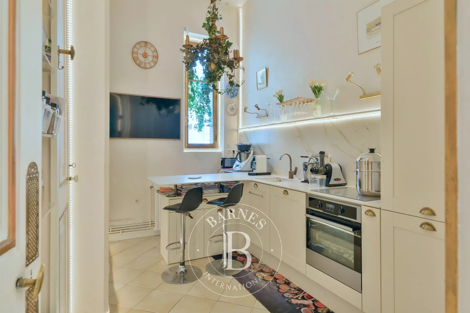 Lyon  - Appartement 6 Pi&egrave;ces 3 Chambres - picture 6