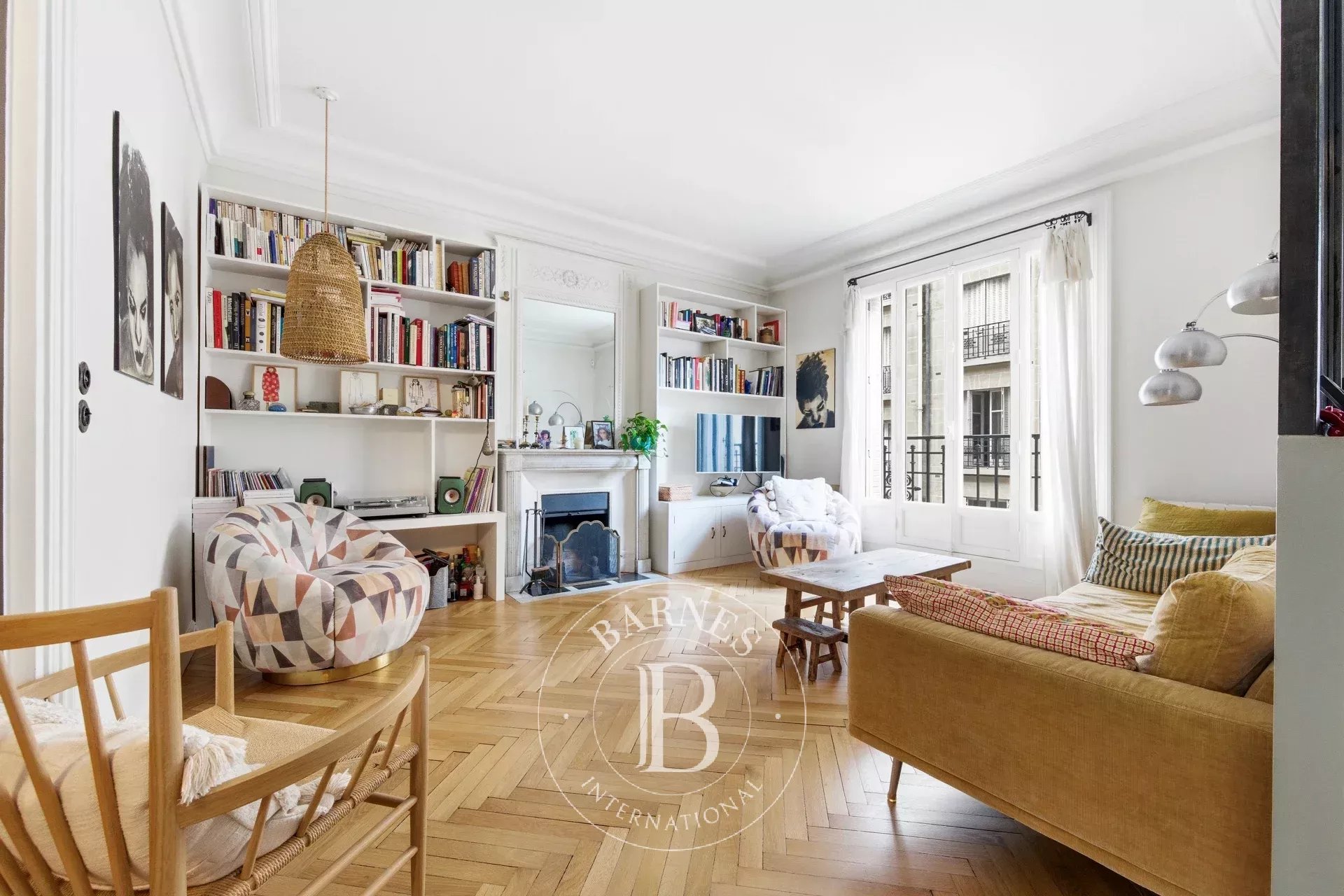 Apartment Paris 75018  -  ref 87090065 (picture 1)