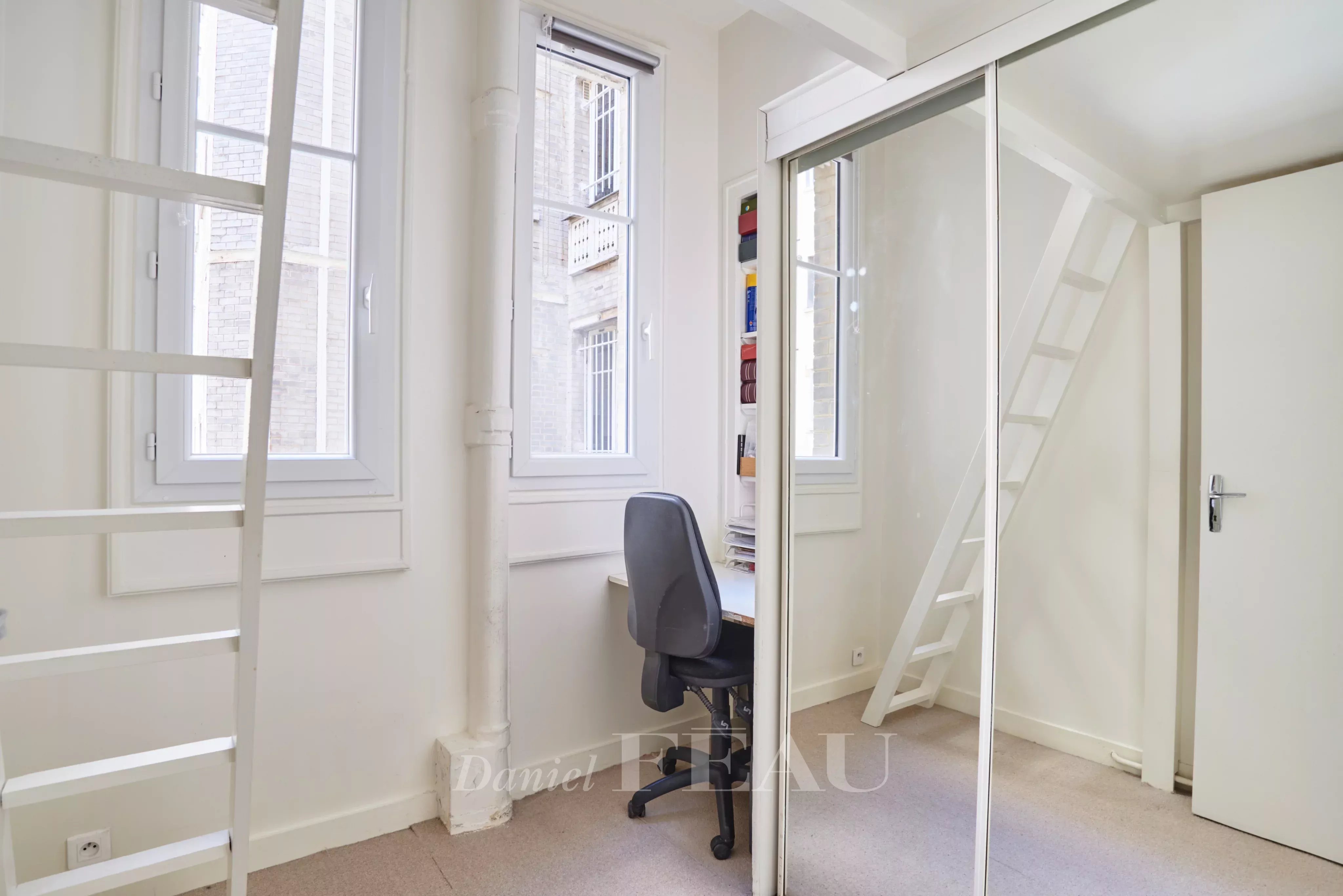 Sale Apartment Paris 7th