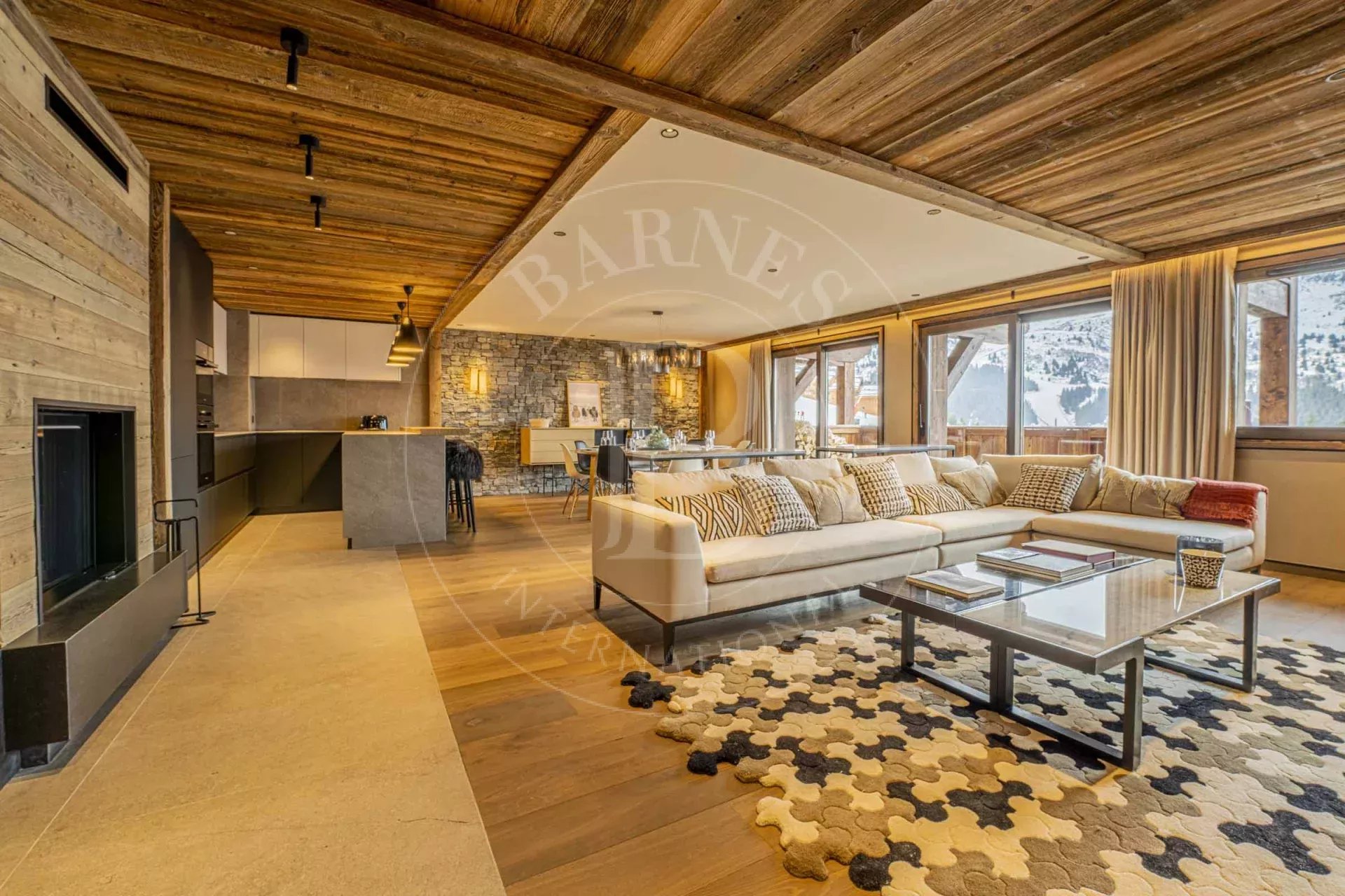 Méribel Superb 5-bedroom duplex apartment at Rond Point des Pistes