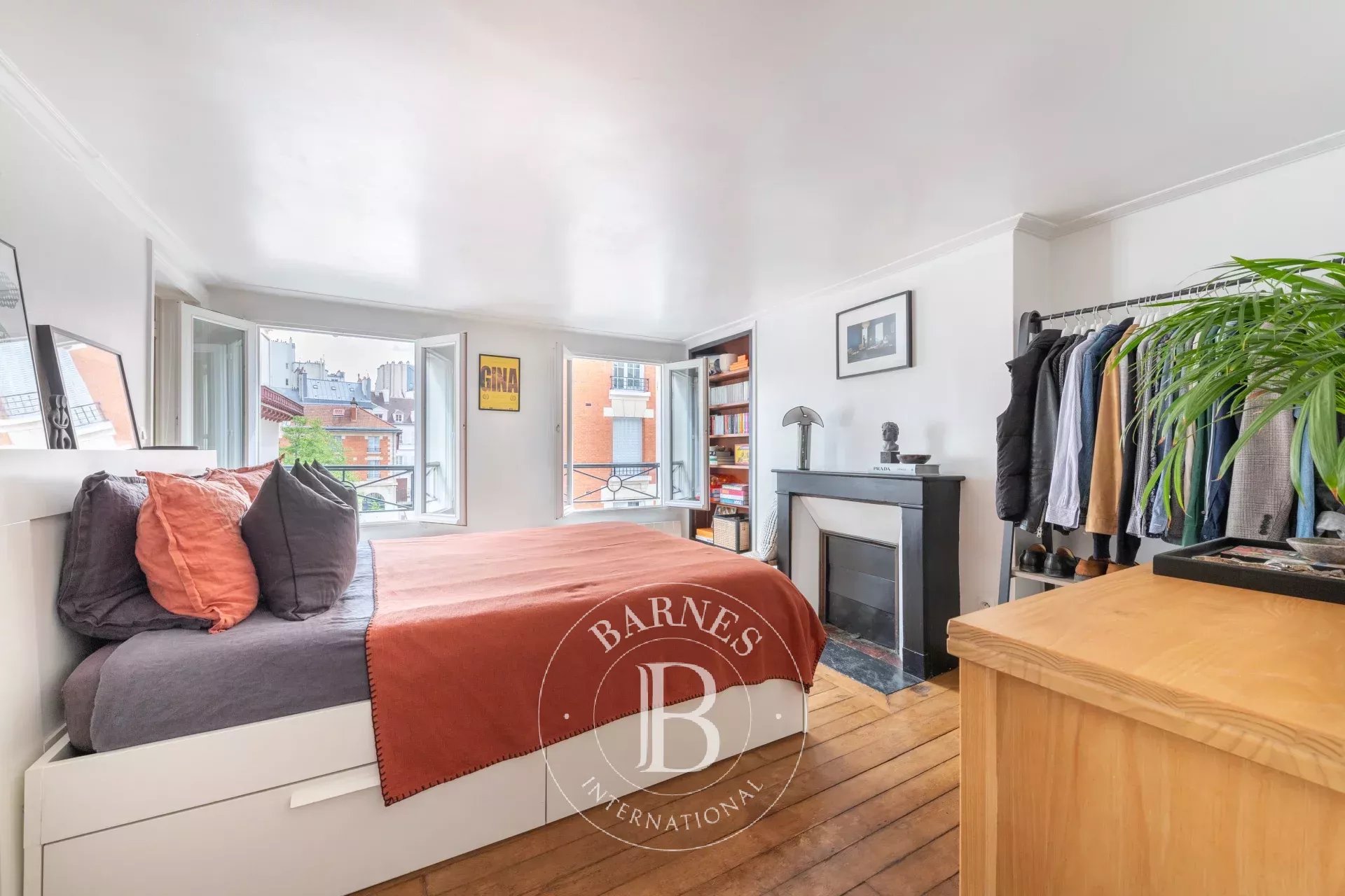 Daire Paris 3ème - picture 13