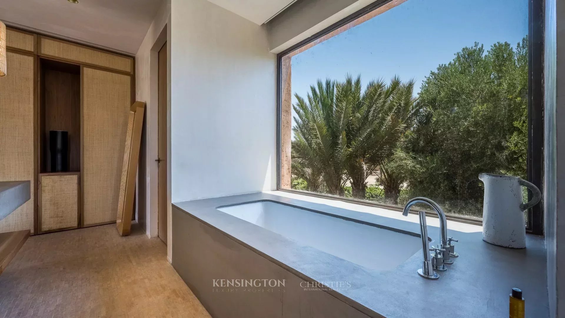 5 Bedroom Villa/Townhouse's Image 69