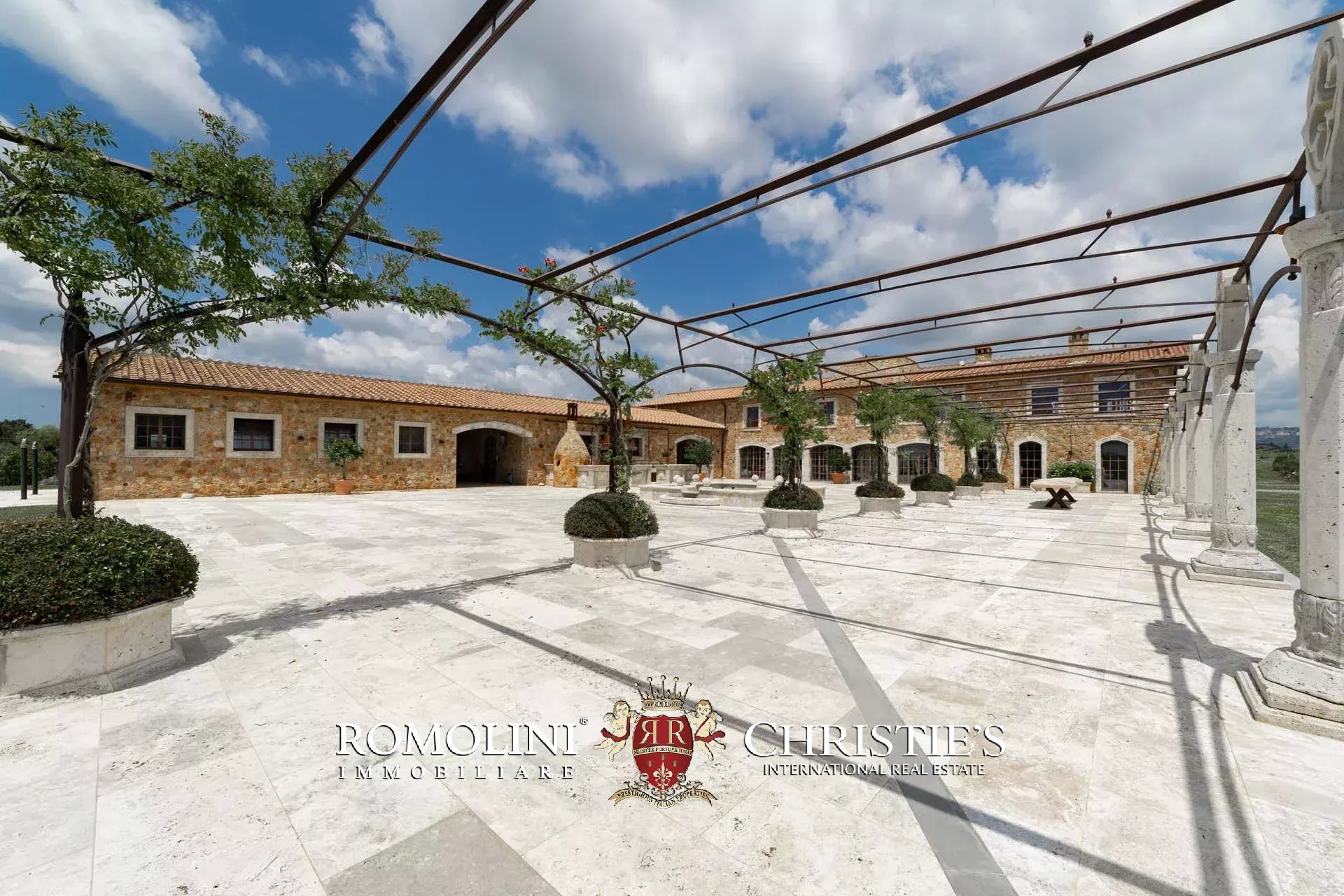 17 Bedroom Villa/Townhouse's Image 23