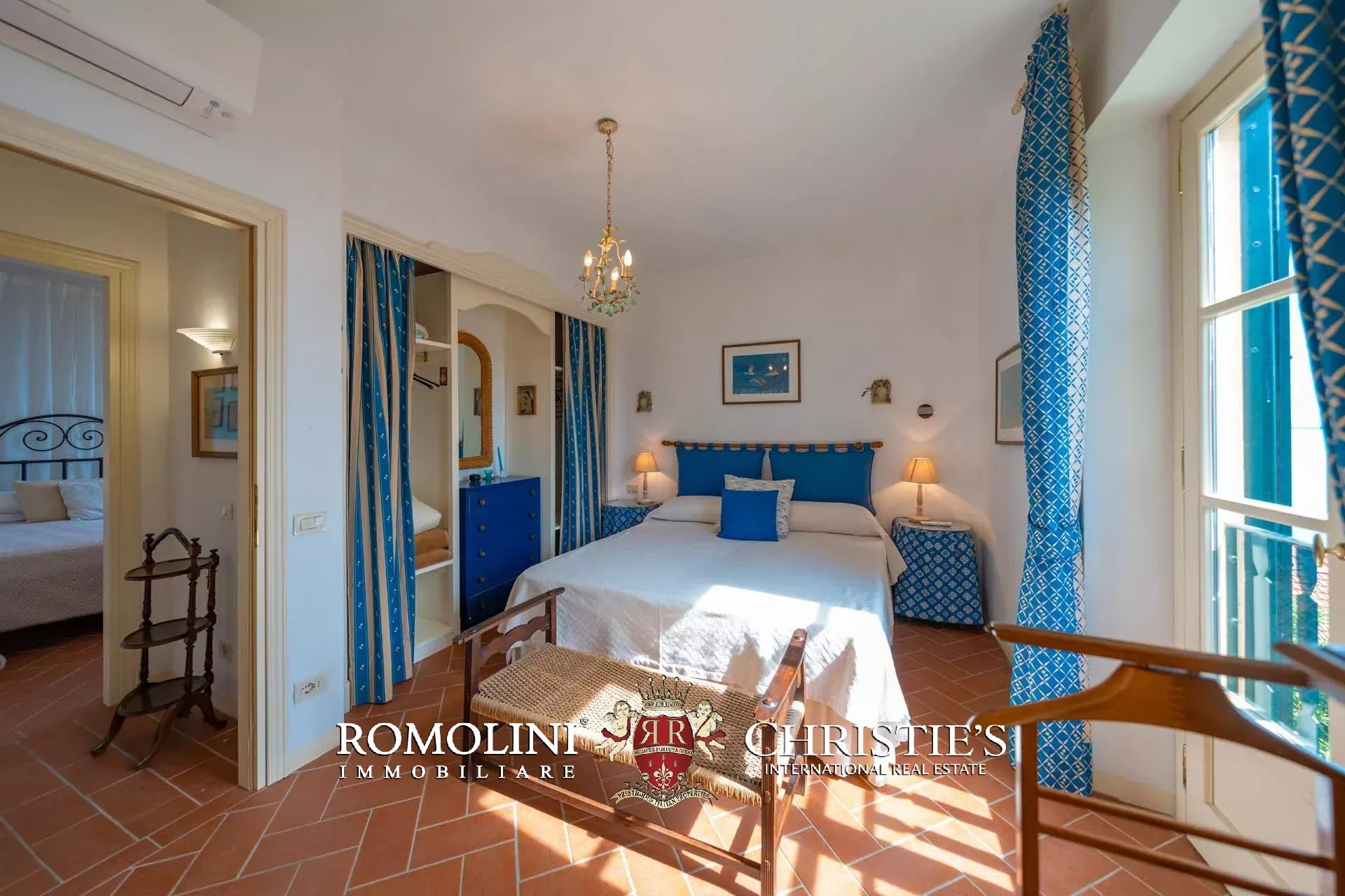 11 Bedroom Villa/Townhouse's Image 113
