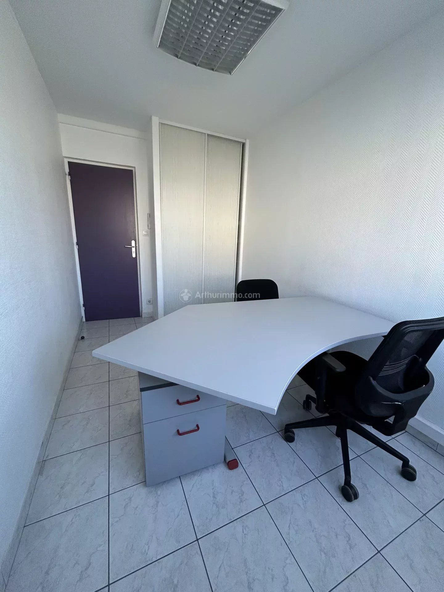 BUREAU 11 M² - COWORKING - Photo 2