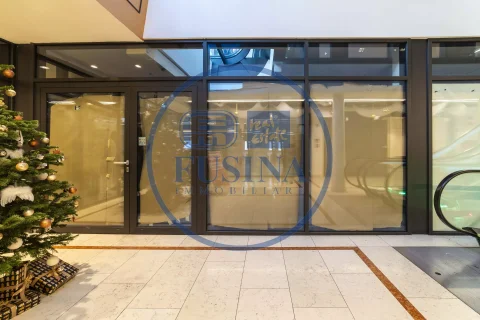 Negozio---Locale-commerciale-in-affitto---Bolzano-1