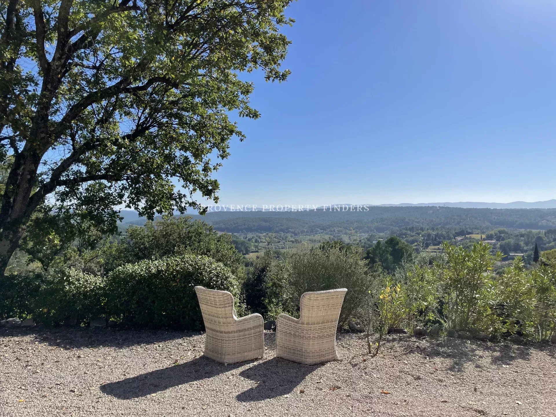 Holiday home with beautiful view in Lorgues.