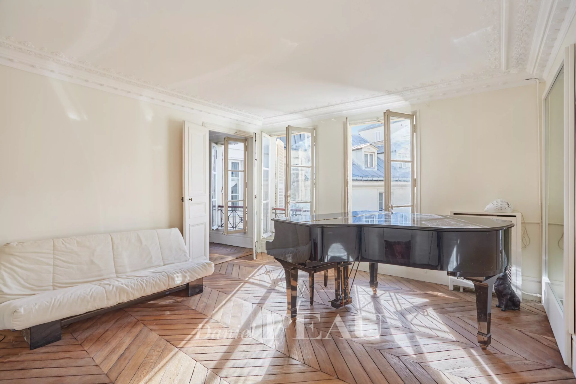 2 Bedroom Apartment/Flat's Image 11
