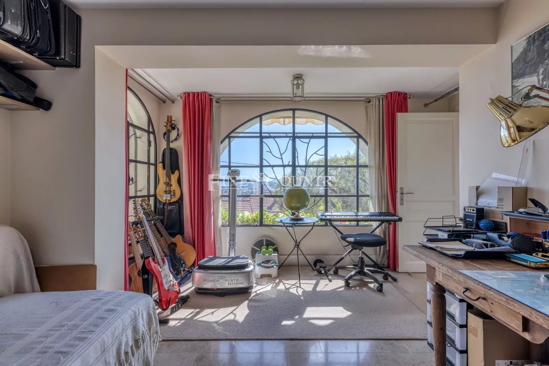 Photo of Villa For sale in Le Cannet Village with Panoramic Sea Views