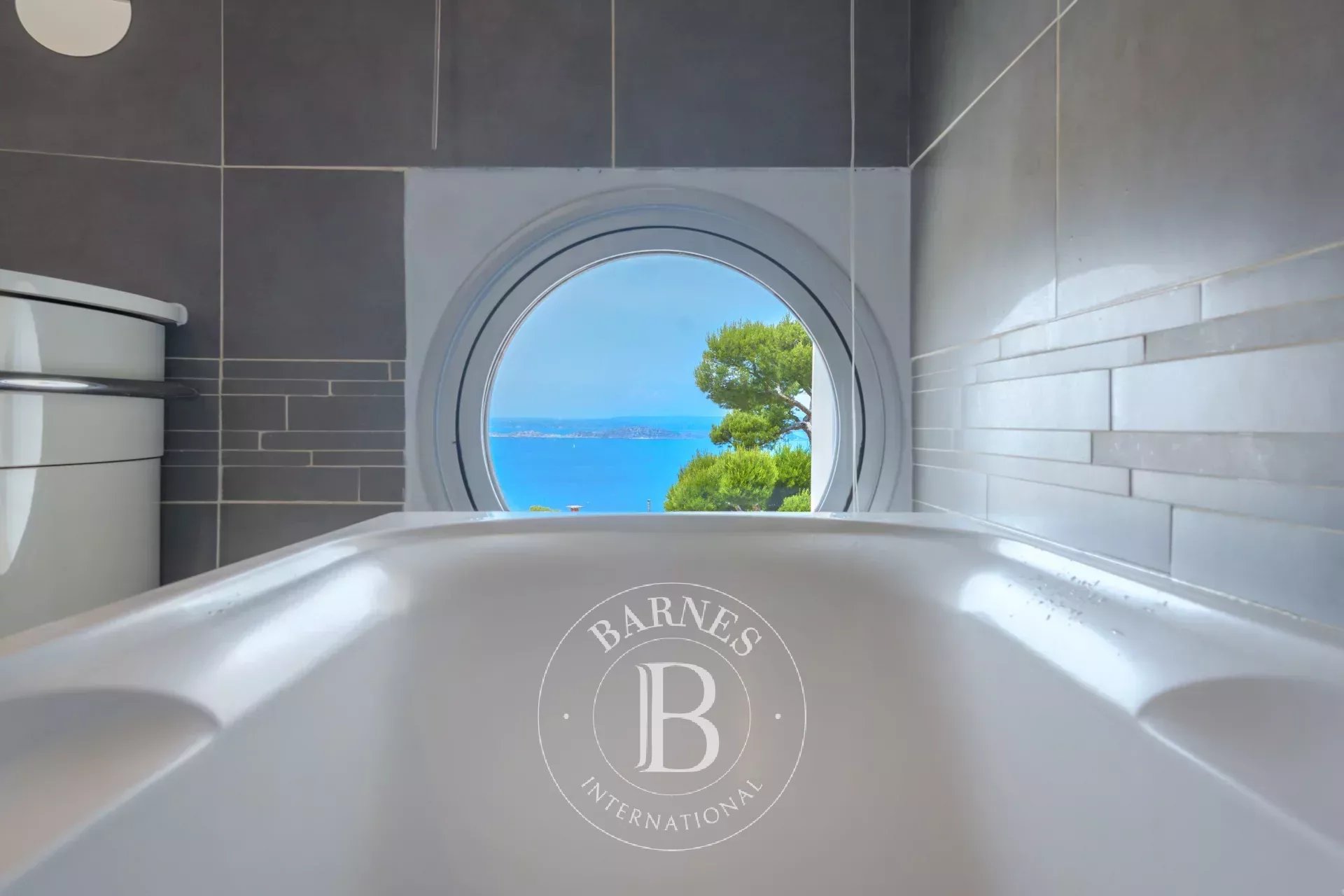 Ev Marseille 8ème - picture 5