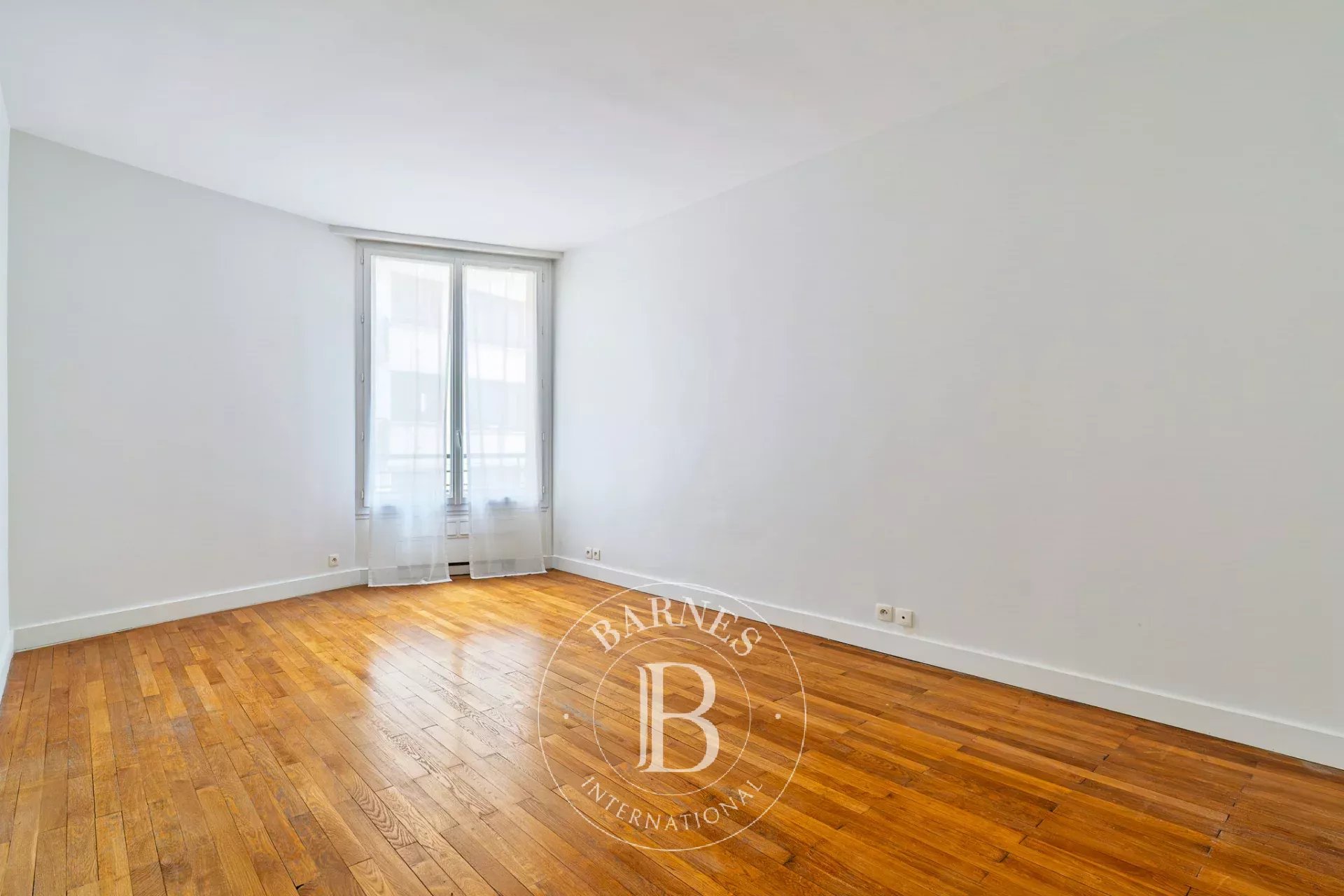 Paris  - Apartment 3 Bedrooms - picture 11