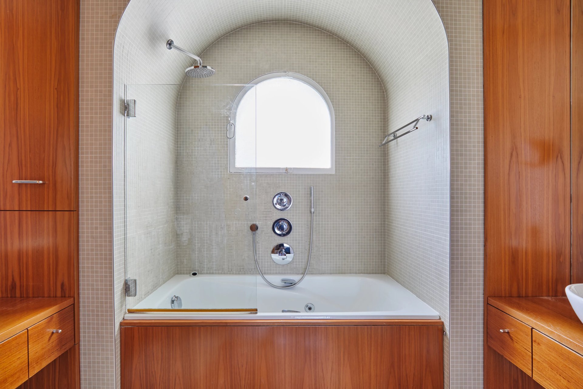 2 Bedroom Apartment/Flat's Image 3