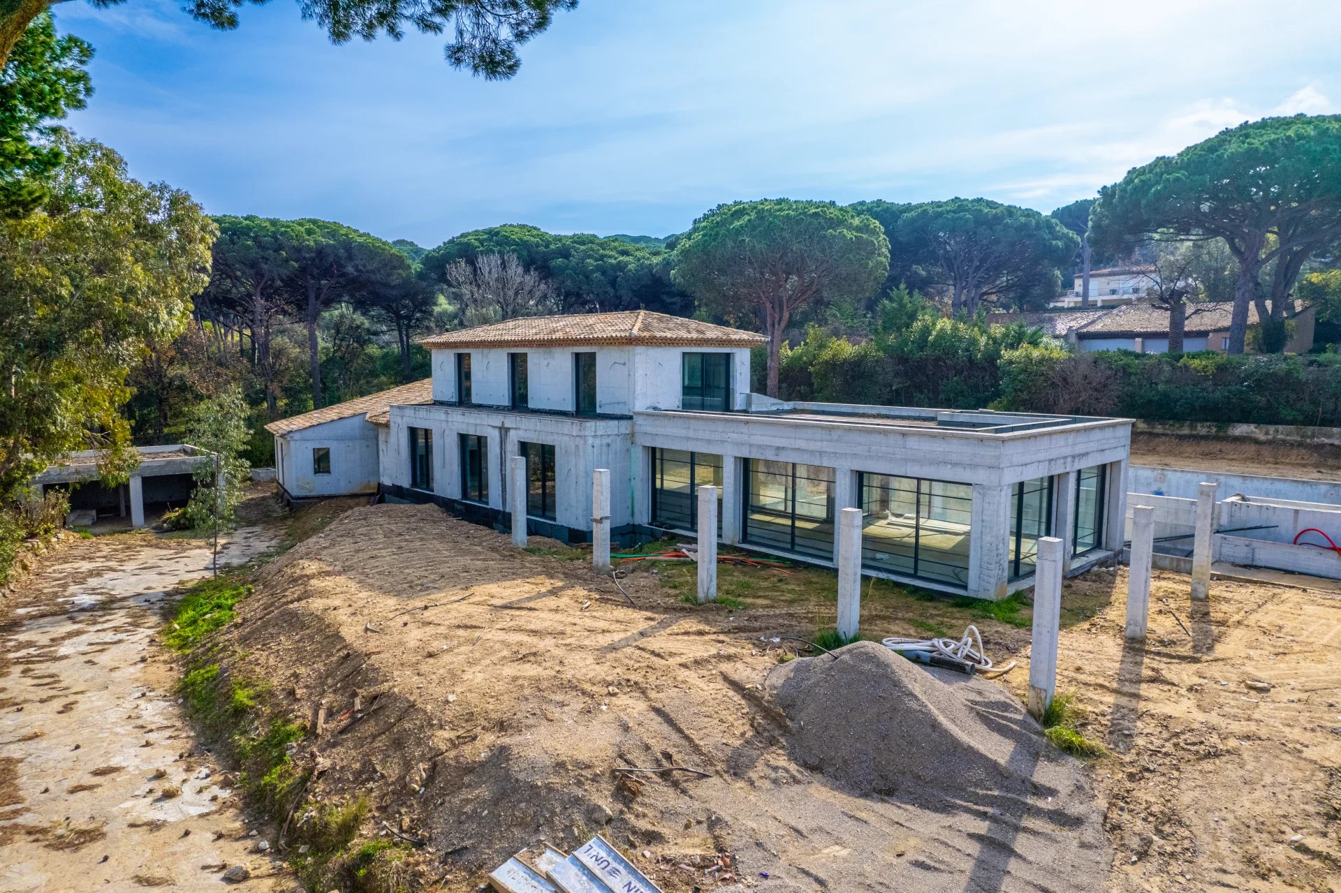 Projet Kamareops : Projet en cours, propriété d’exception avec grande piscine sur un domaine privé - Saint-Tropez