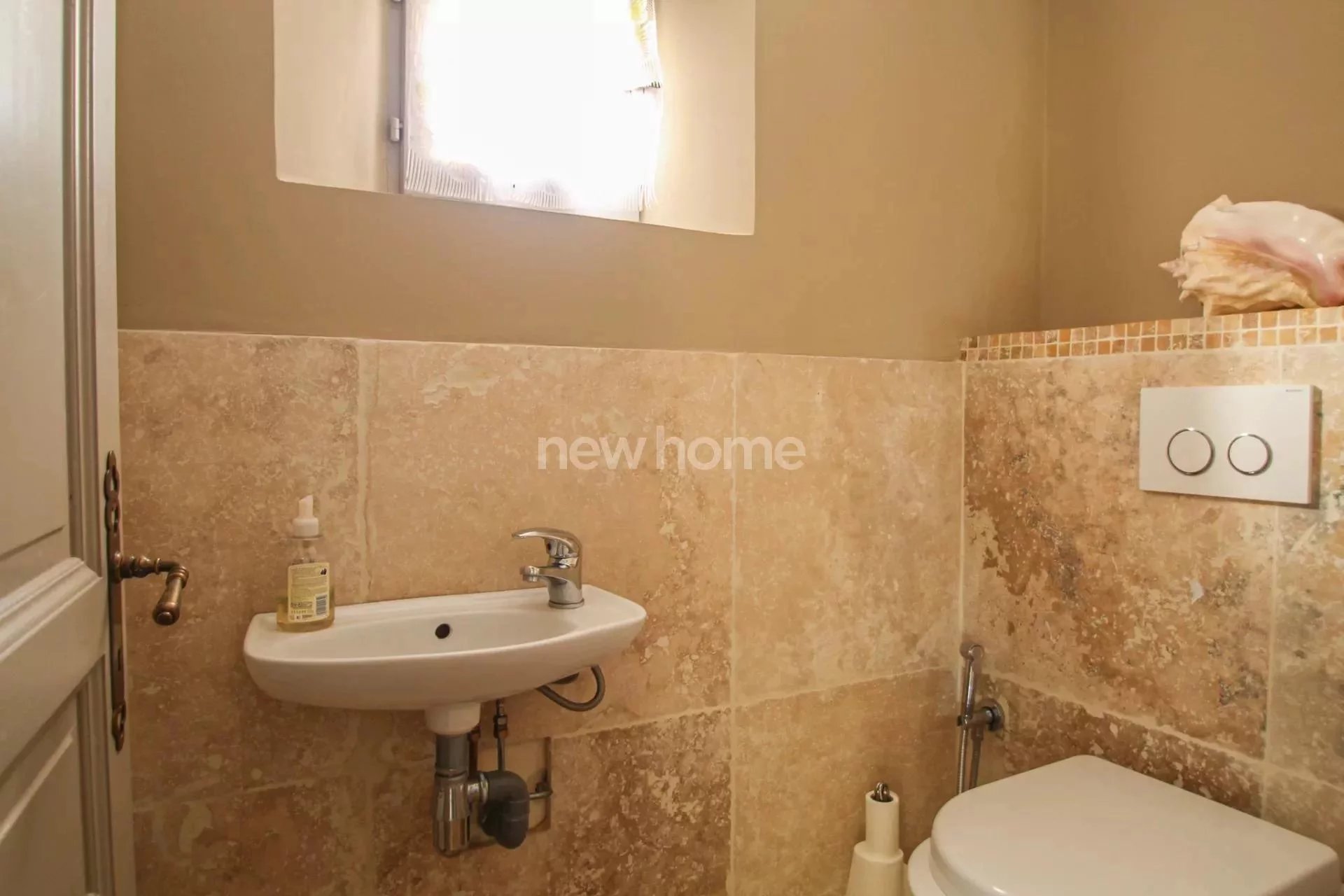 Maison au calme sur jolie terrain plat dans la campagne acces facile