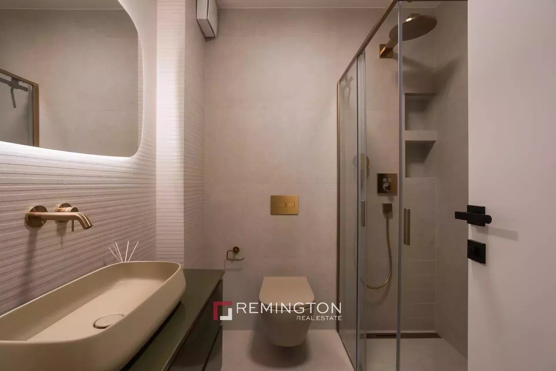 2 Bedroom Apartment/Flat's Image 8