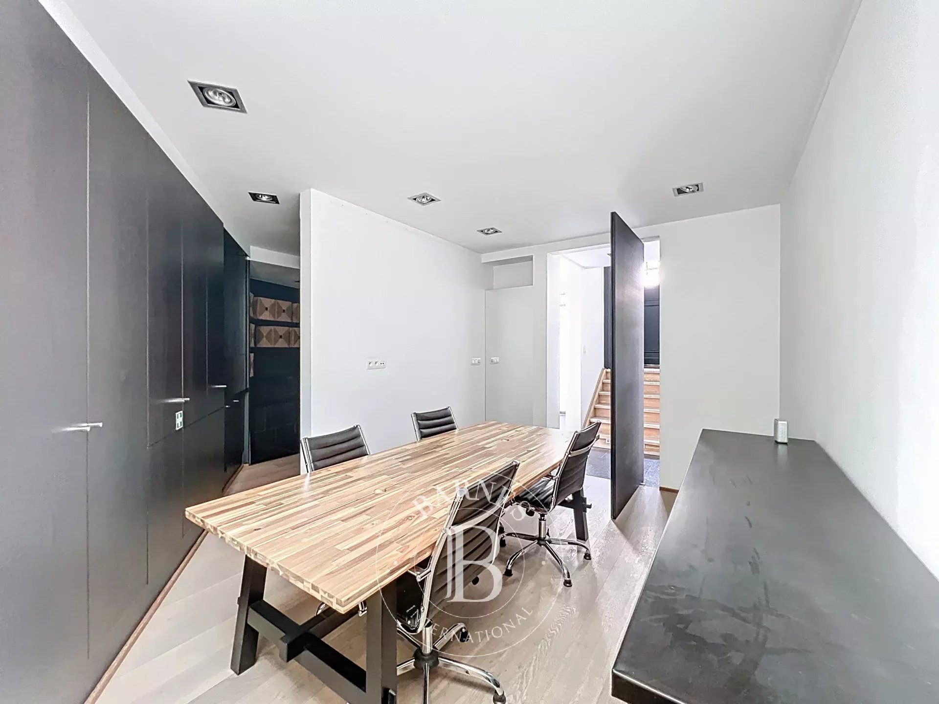 Place du Chatelain - Maison style loft à vendre