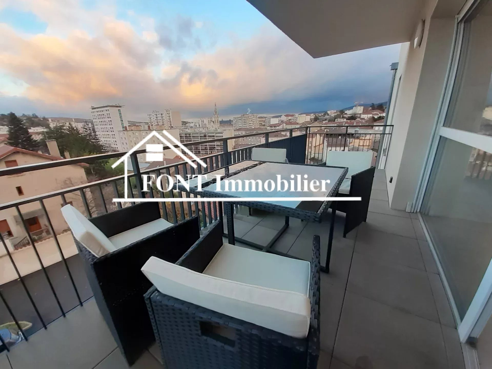 Agence immobilière de 