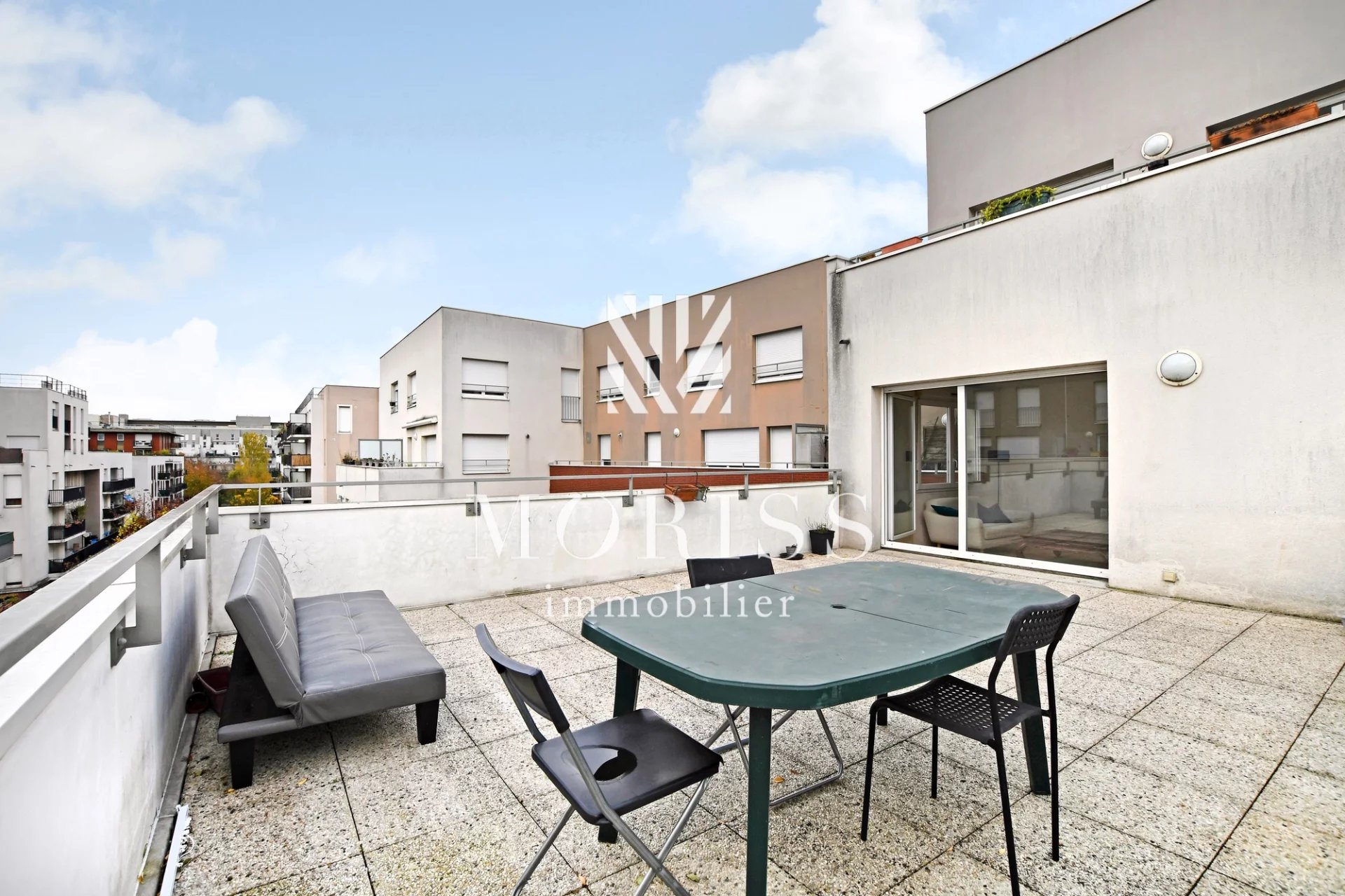 DUPLEX DERNIER ÉTAGE / 4 PIECES / 90 M2 / PLEYEL / LIGNE 14 ET 1 - Image Array