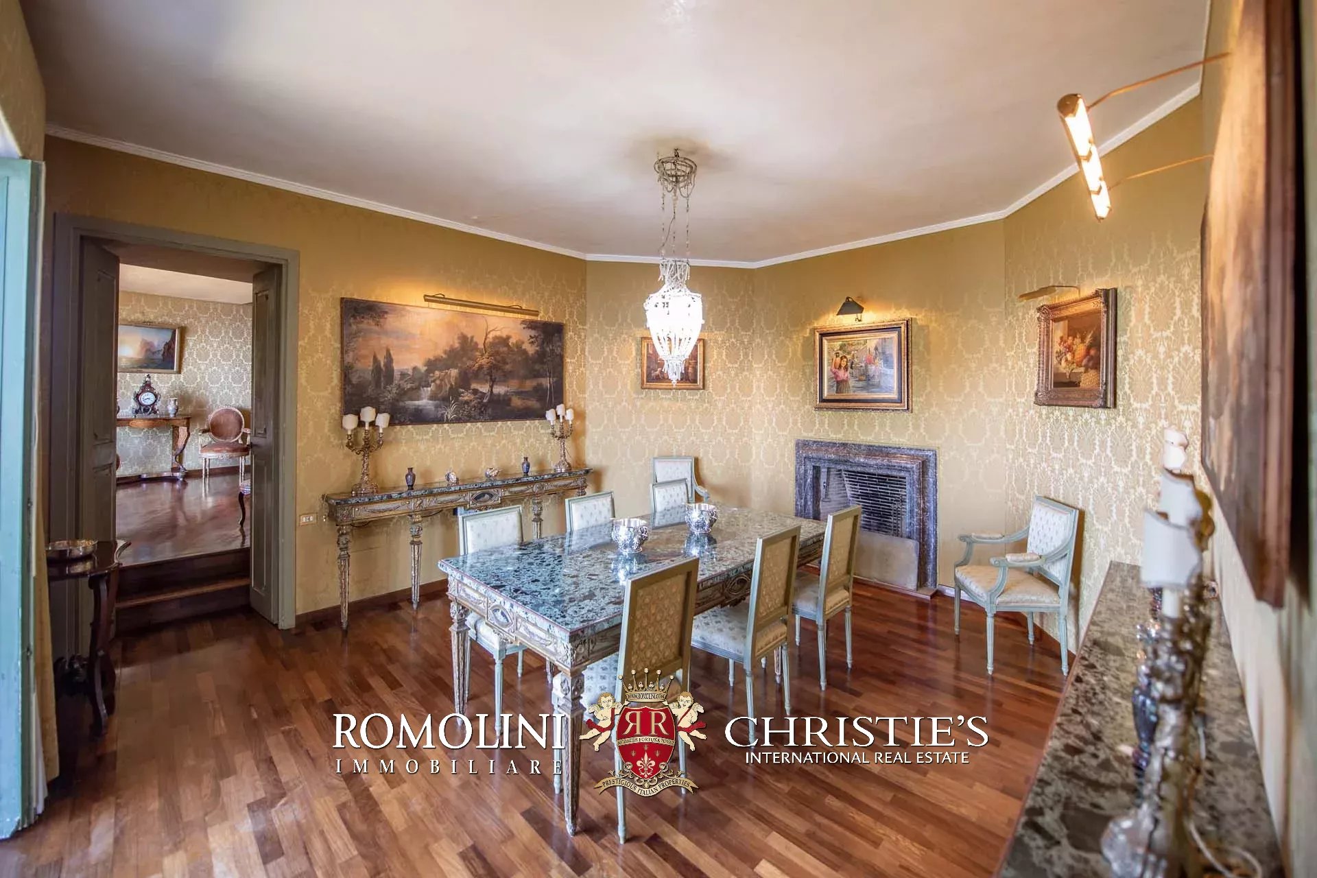 4 Bedroom Villa/Townhouse's Image 24