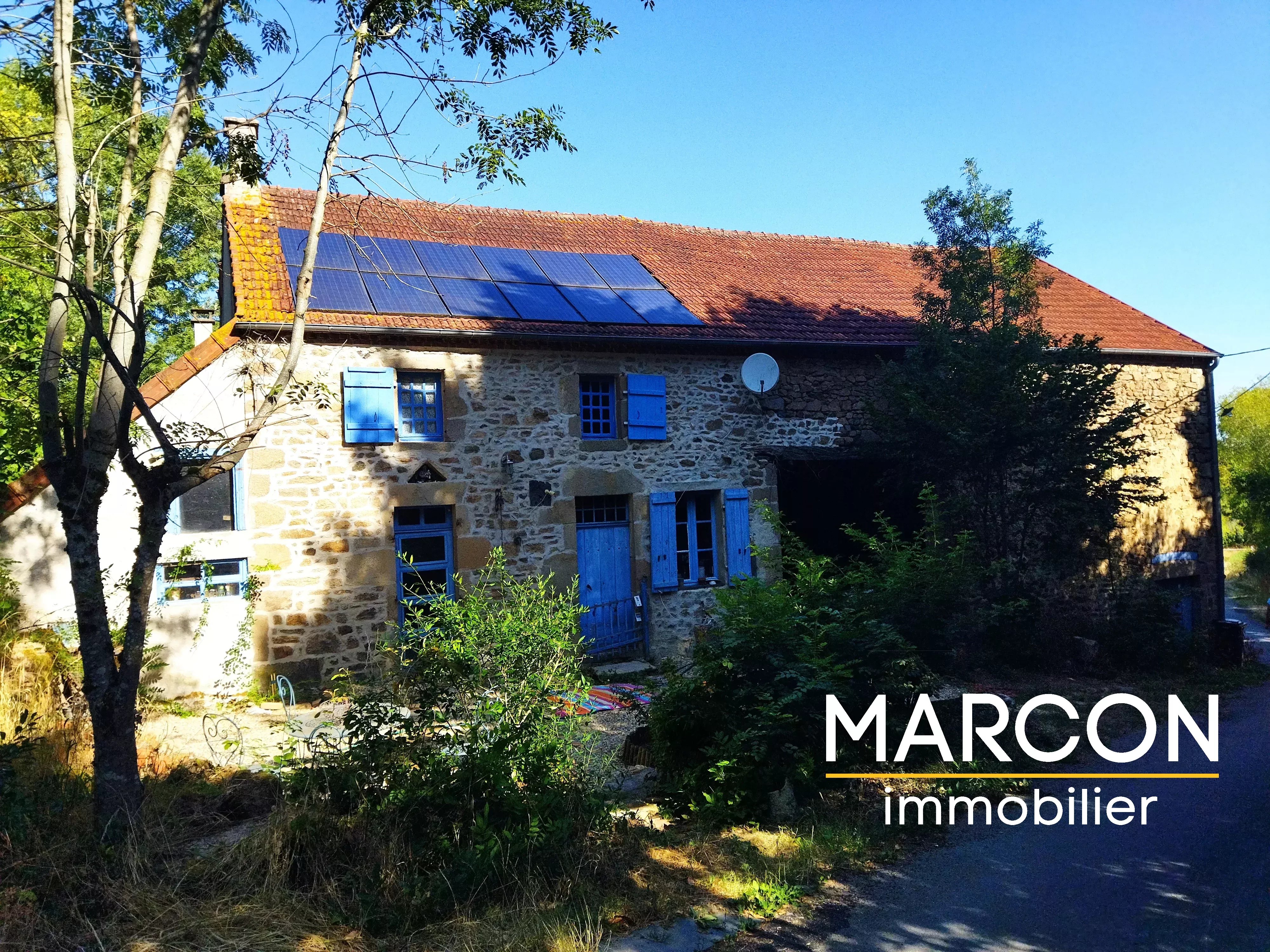 BELLE FERMETTE AVEC 5,2 HECTARES DE TERRAIN
