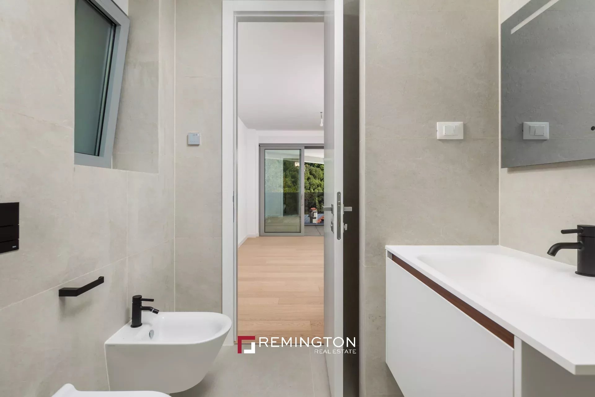 2 Bedroom Apartment/Flat's Image 10