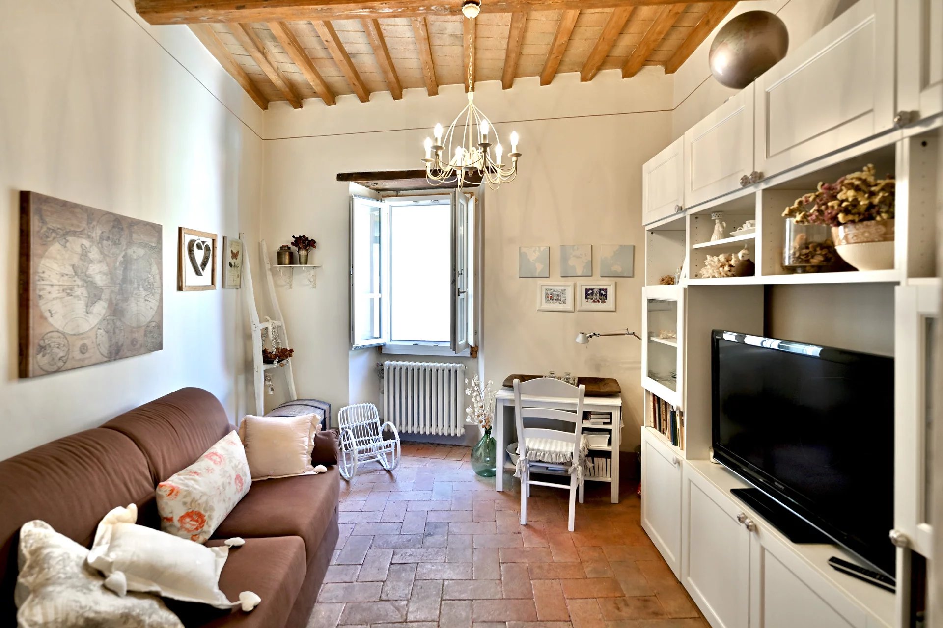  APPARTAMENTO CON PICCOLO FONDO IN VENDITA A SANSEPOLCRO, TOSCANA
