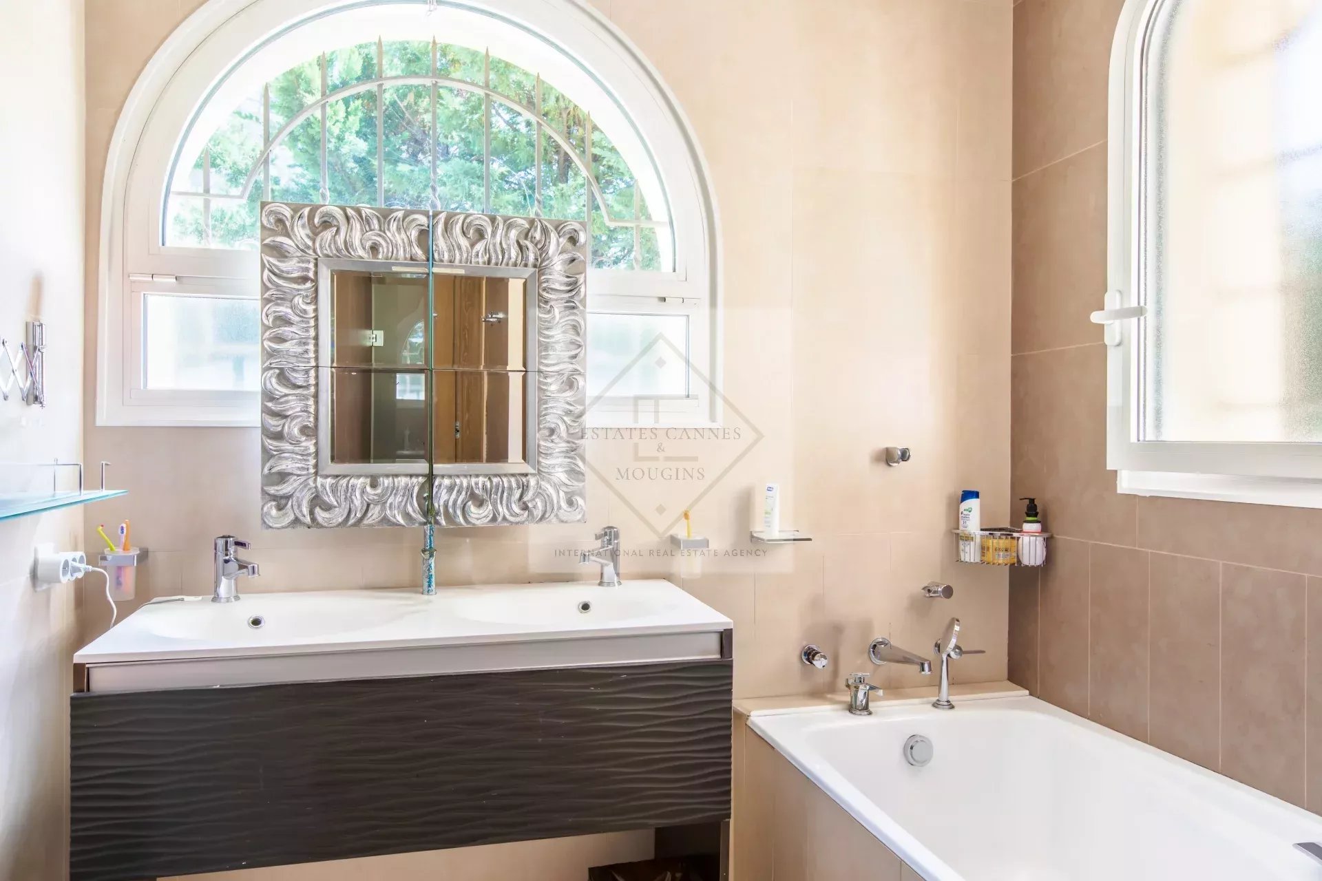 Villa de prestige au Cap d’Antibes – Domaine fermé, plage accessible à pied — фото 4