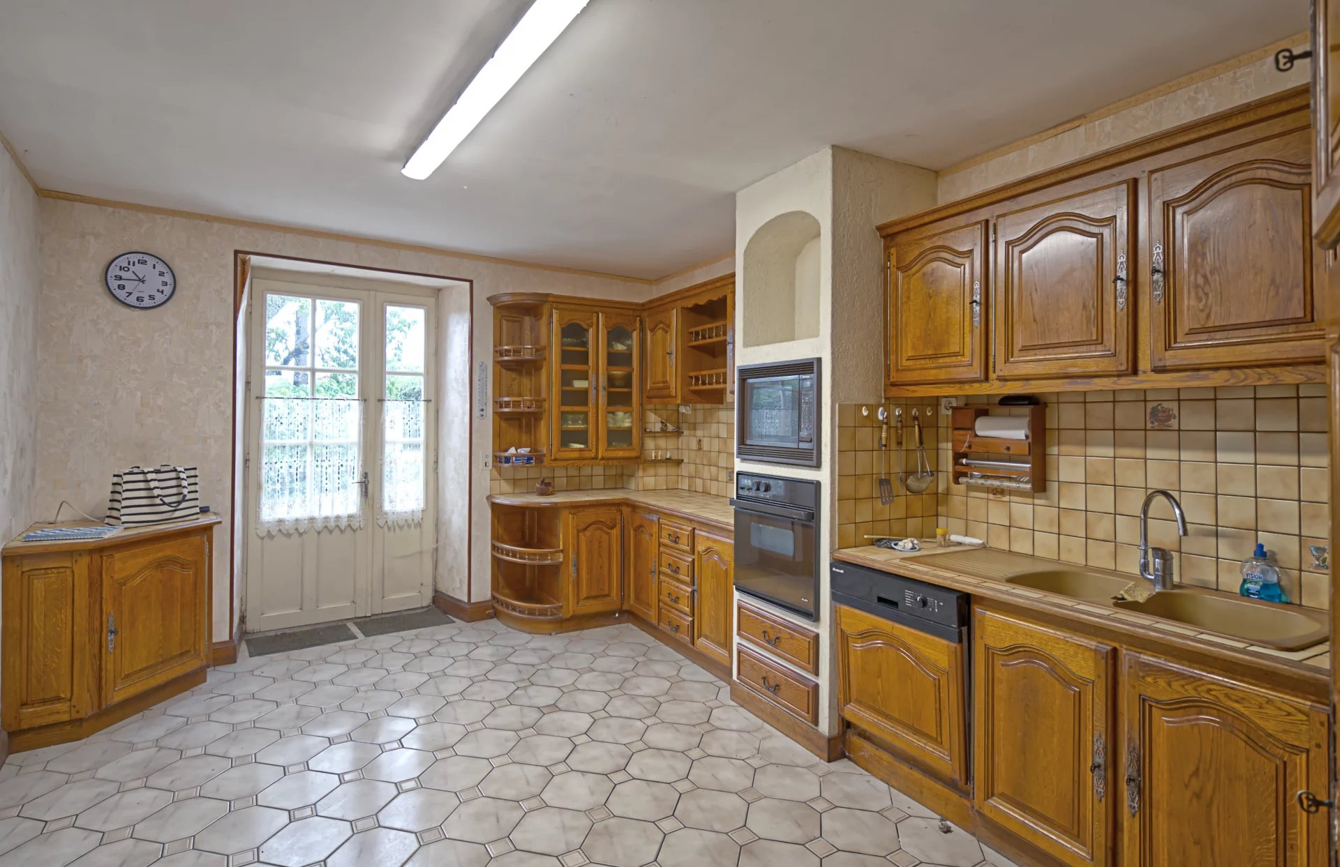 House in Villefagnan - Image 3