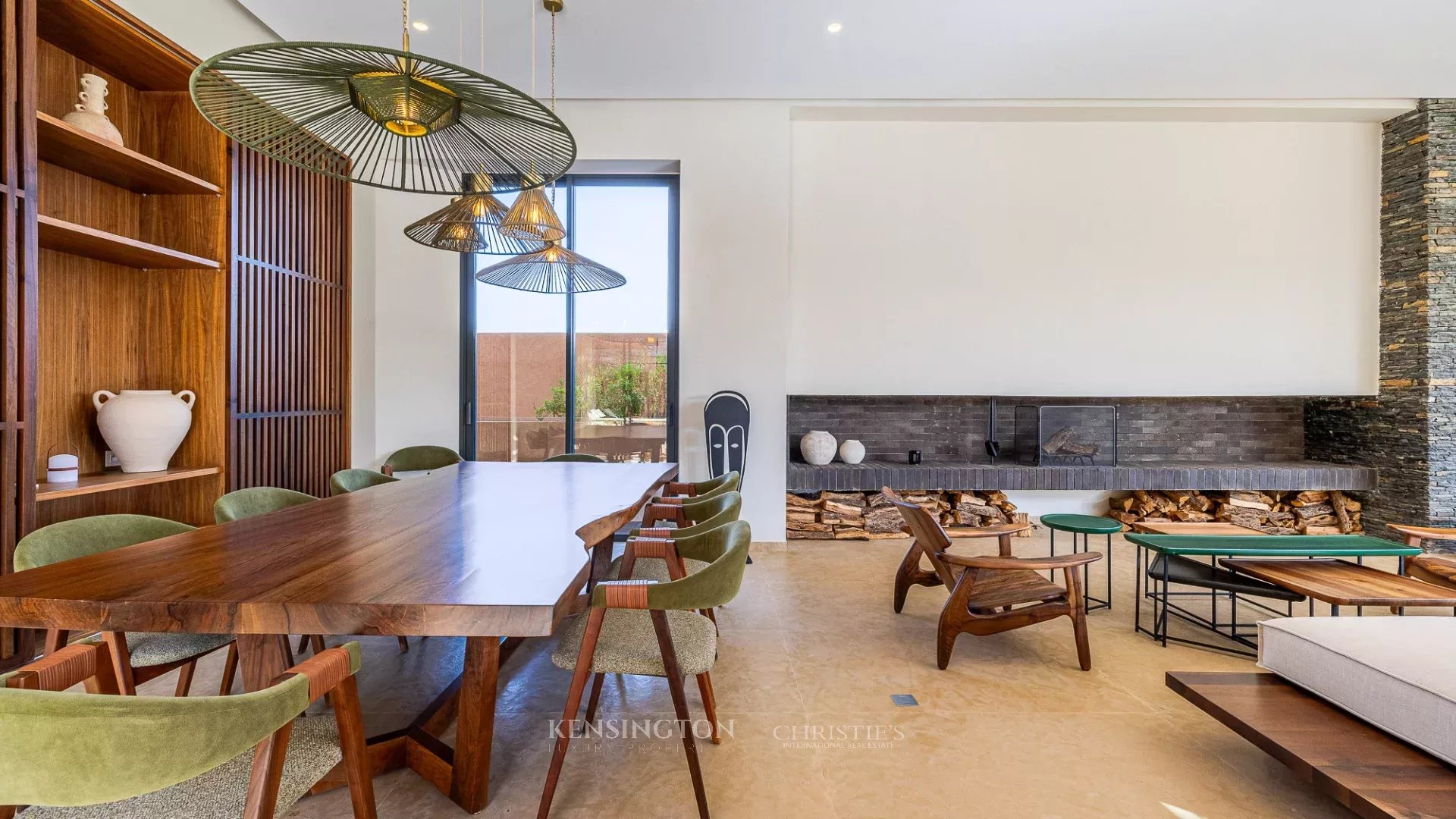 6 Bedroom Villa/Townhouse's Image 12
