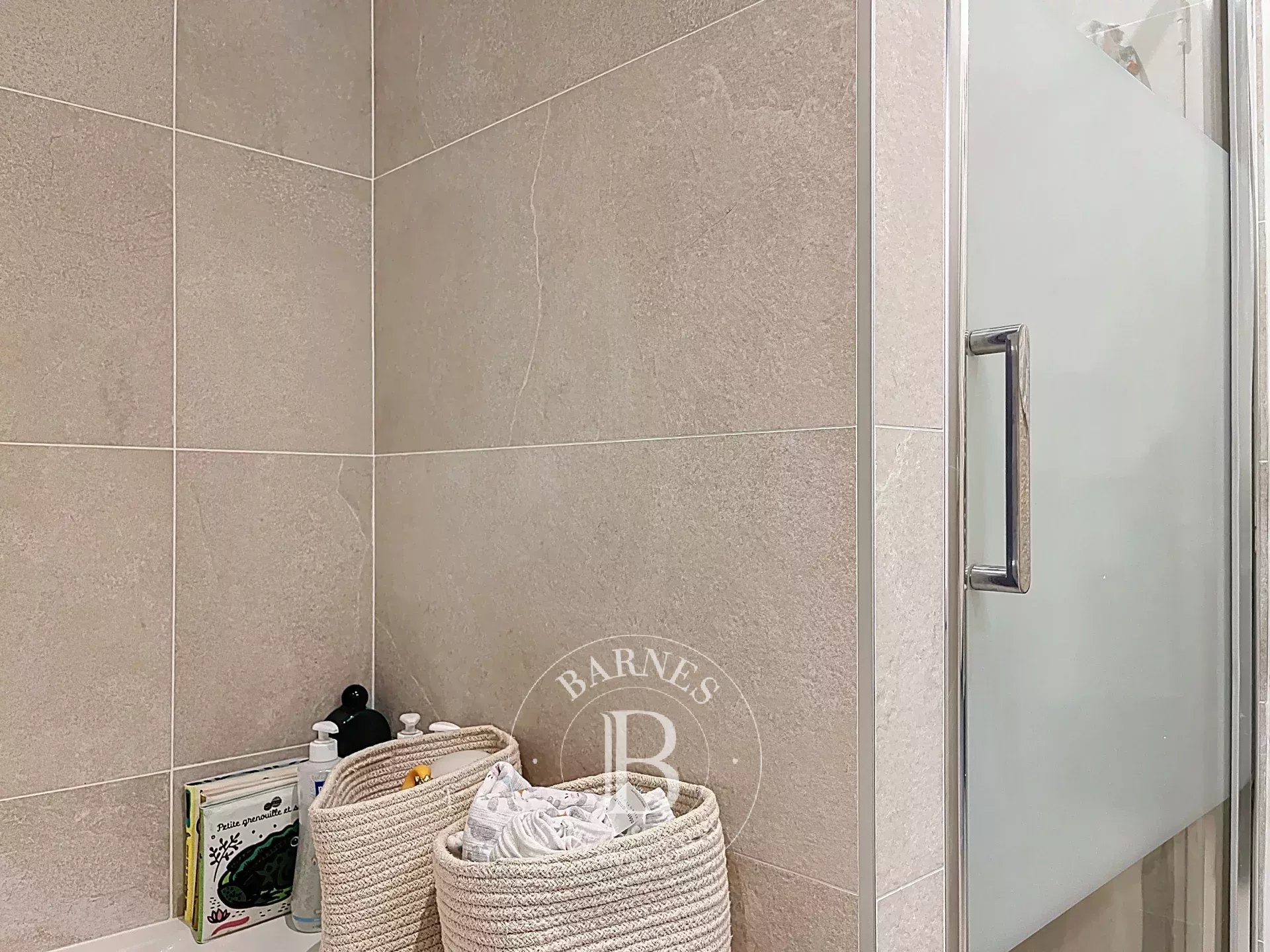 Daire Paris 10ème - picture 11